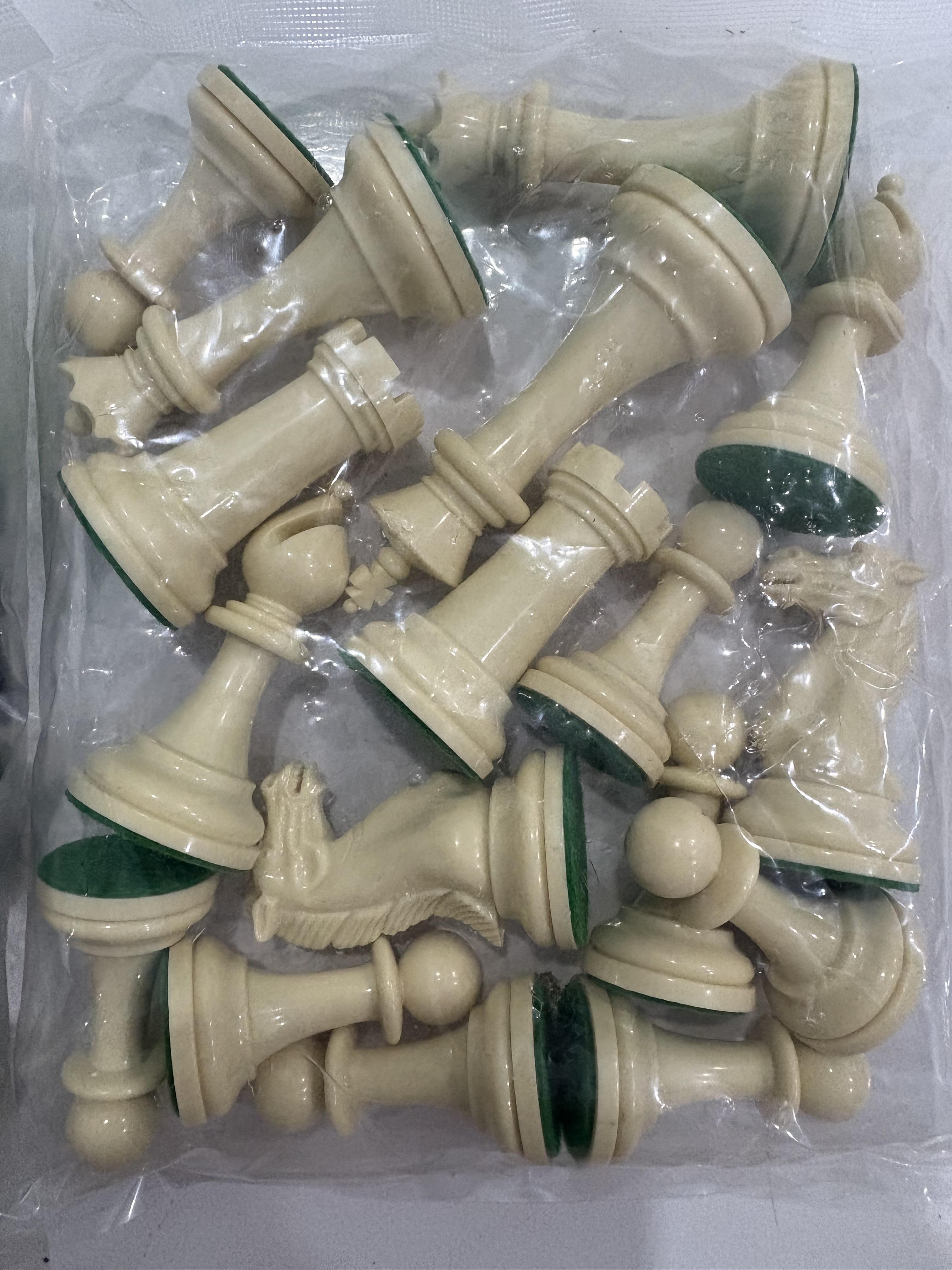 3 1/2" Staunton Series Plastic Chess Pieces ตัวหมากรุกสากลสตอนตัน