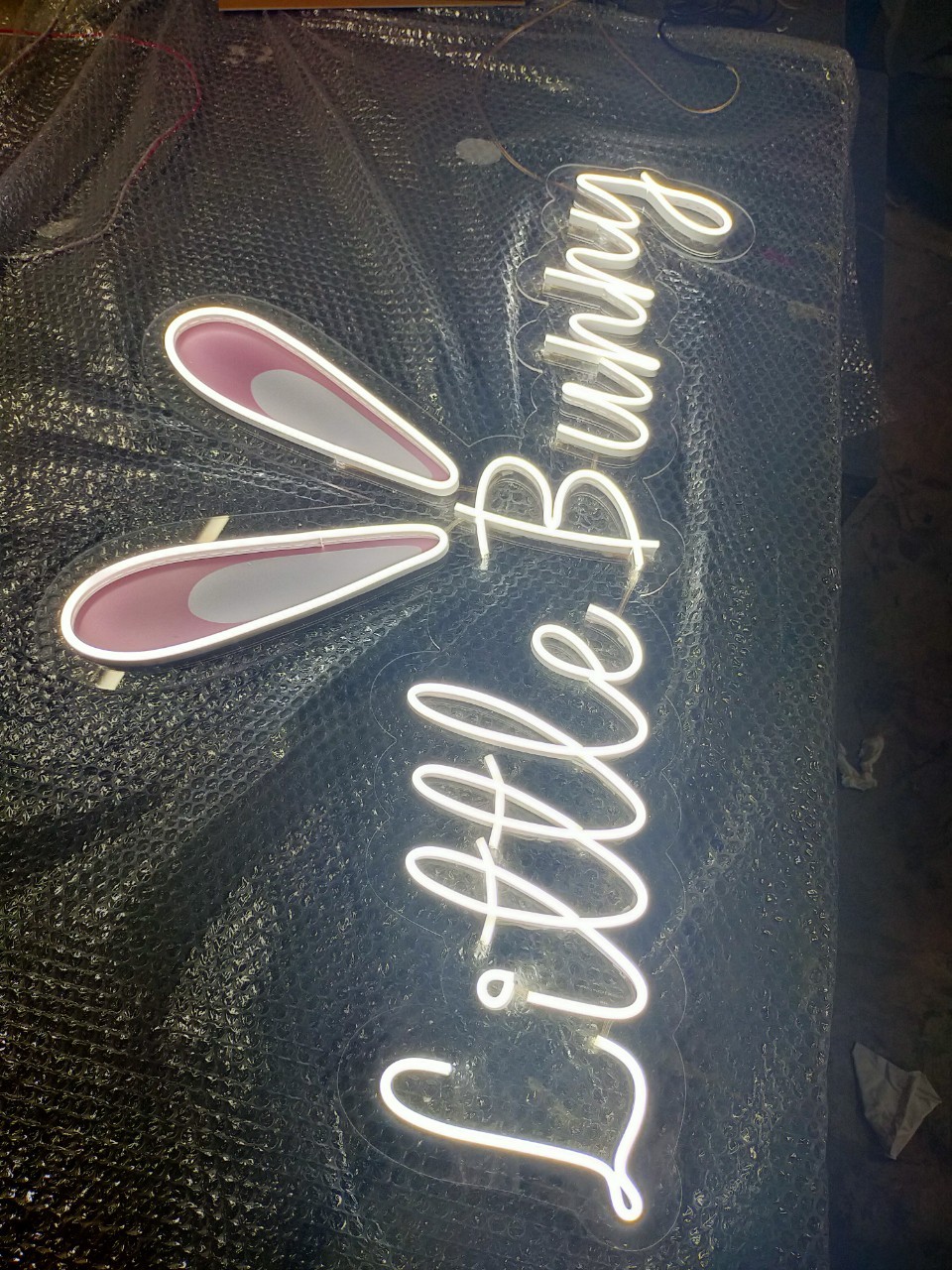 ป้ายไฟนีออน