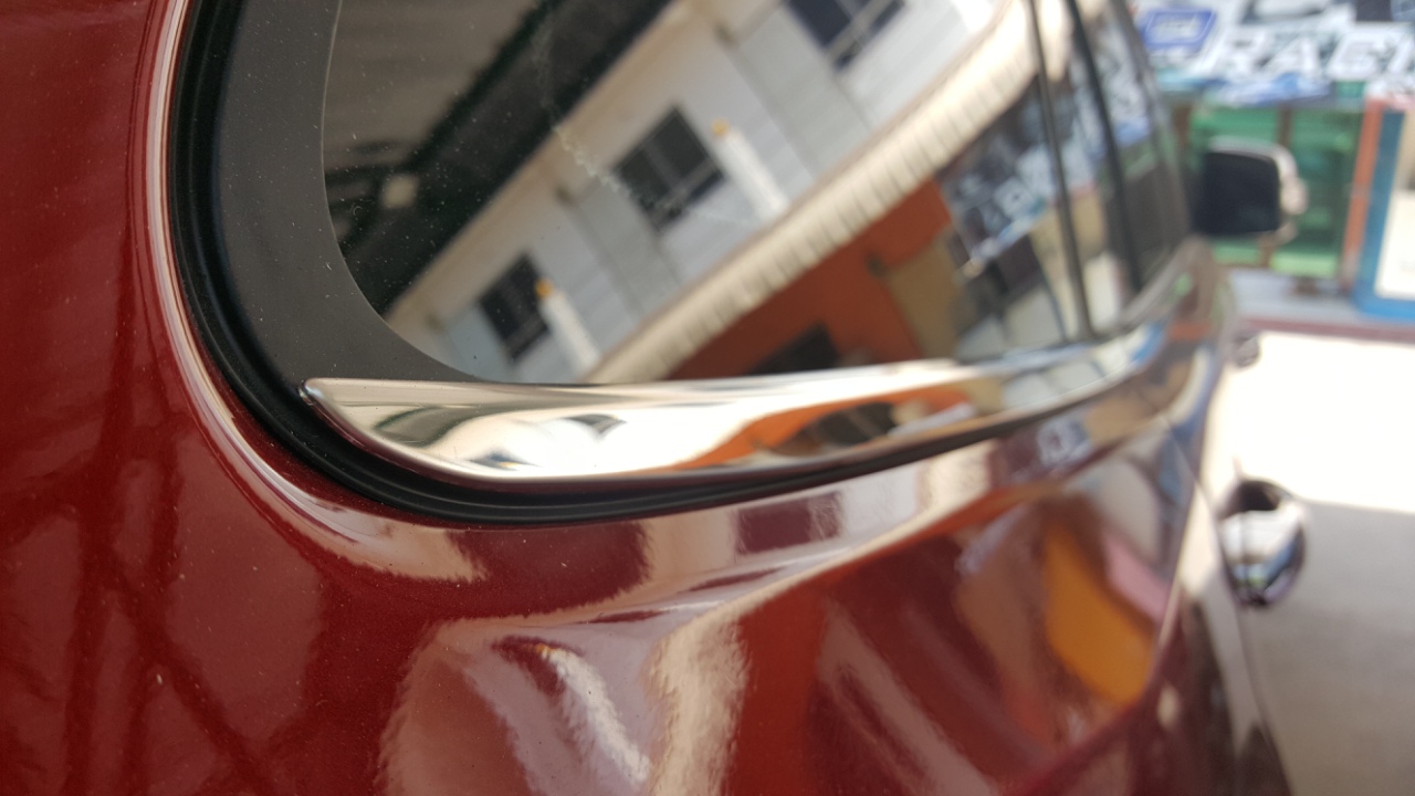 คิ้วกระจก Stainless 6 ชิ้น