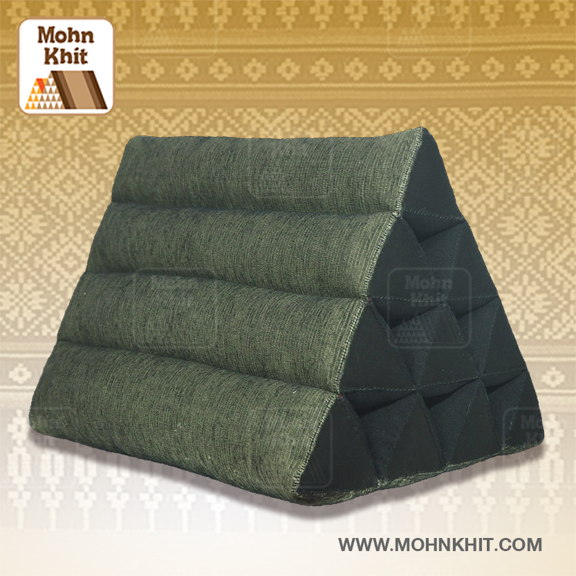 หมอนสามเหลี่ยม10ช่องจัมโบ้ผ้าเฟอร์ 58cmx40cmx40cm// Thai Silk Tri-angle Cotton kapok 100%Traditional Floor Cushions.