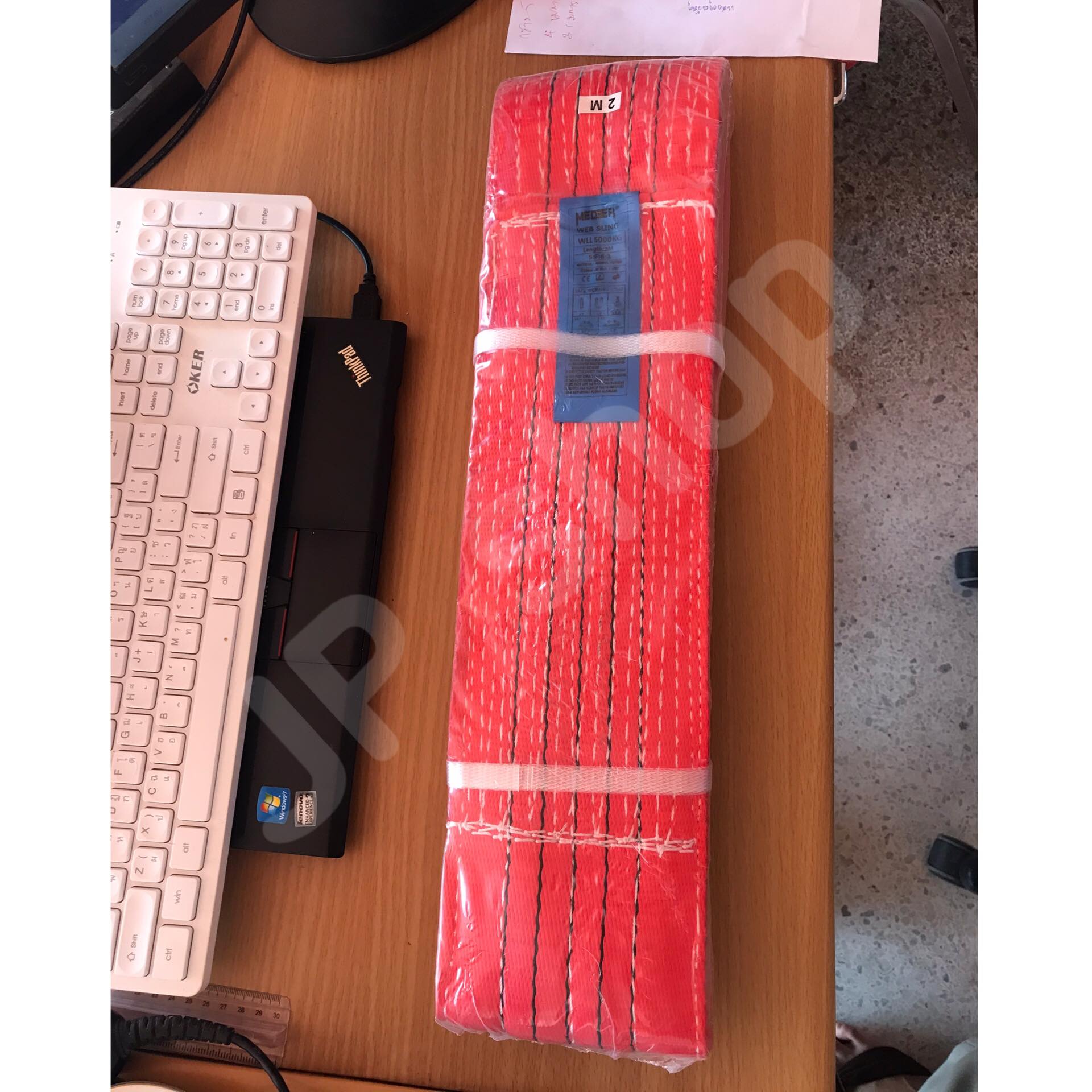 สายพานยกของขนาด 2 เมตร สีแดง หนา ทนทาน แข็งแรง สายสลิง ยกรถเครน สายยกของ อุปกรณ์ยกของหนักสลิงแบนแขวน สายลาก กว้าง 5 นิ้ว ยาว 2 เมตร ยกได้ 5 ตัน #04800