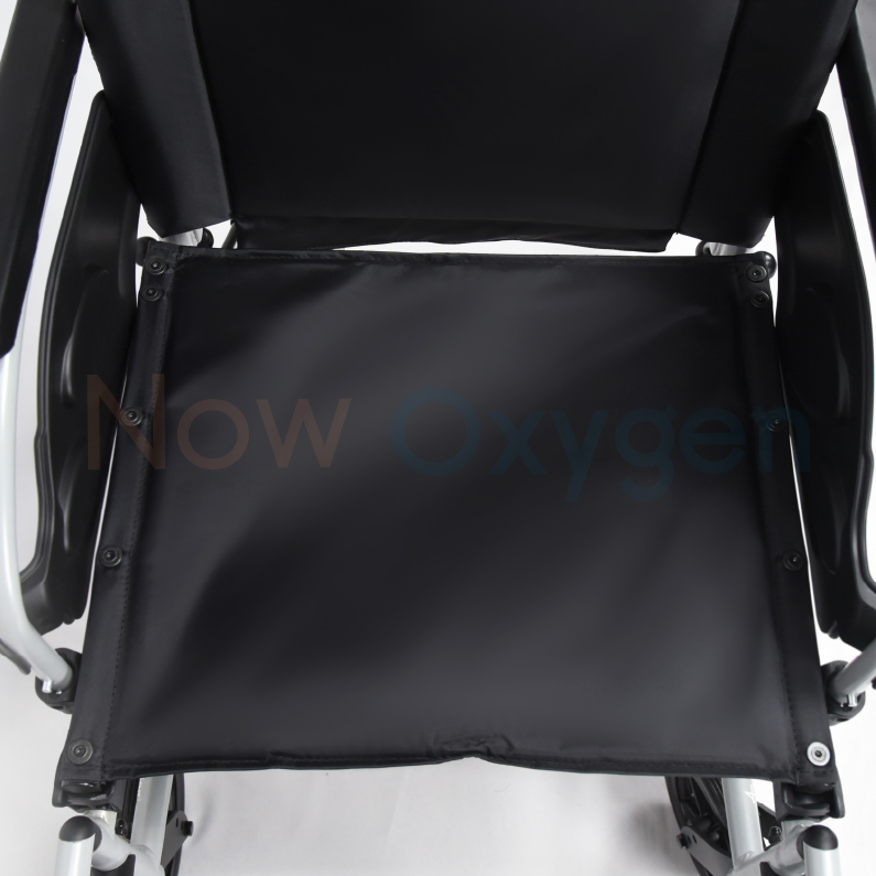 รถเข็นผู้ป่วย Invacare Action 1R เบาะกว้าง รับประกัน 2 ปี