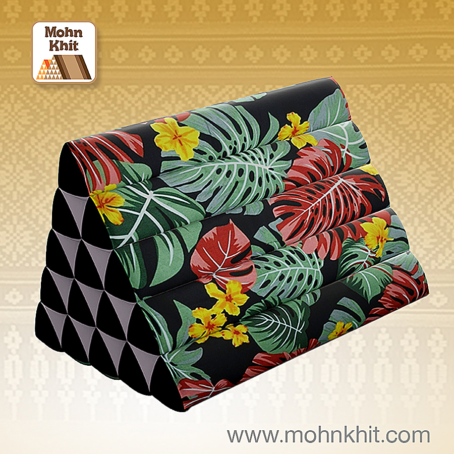หมอนสามเหลี่ยม15ช่องลายฮาวาย 52cmx36cmx32cm// Thai Tri-angle Cotton Hawaii Traditional Floor Cushions