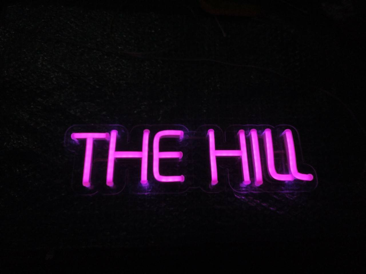 ป้ายไฟนีออนLED สีชมพู - THE HILL รองหลังอะคริลิใส3มิล"