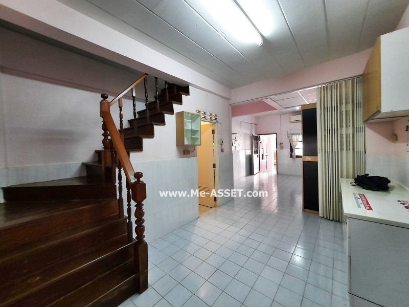 ขายทาวน์เฮ้าส์ ม.พรรณพฤกษา ถ.บรมราชชนนี 121 แขวงศาลาธรรมสพน์ เขตทวีวัฒนา กรุงเทพ / พื้นที่ 2 ชั้น 17 ตารางวา