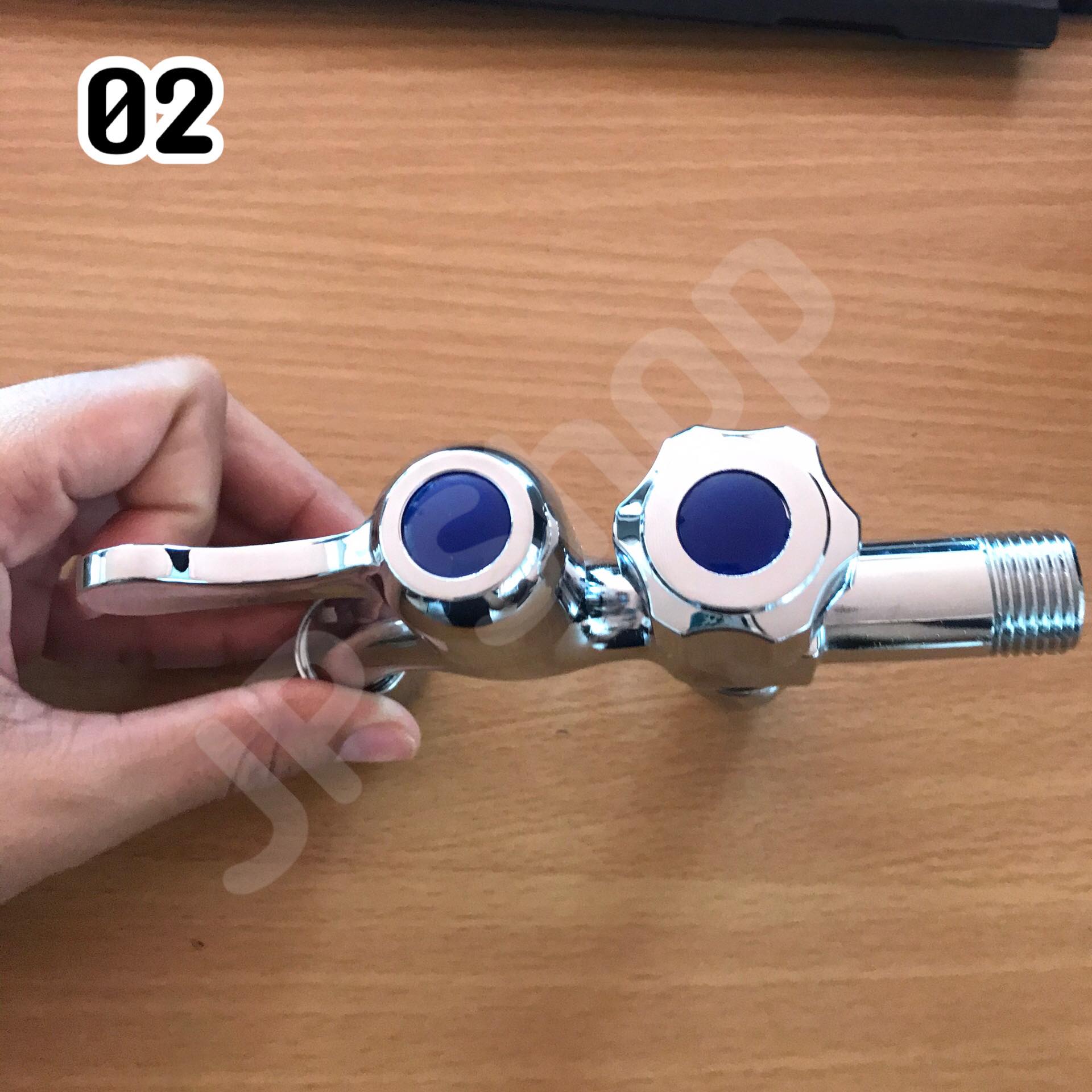 ก๊อกน้ำสแตนเลสวาวล์ด้านในเป็นทองเหลือง ขนาด 4 หุน ก๊อกน้ำอเนกประสงค์ ก๊อกน้ำคู่เครื่องซักผ้า ก๊อกน้ำ หัวก๊อกสระน้ำ ก๊อกน้ำ 2 ทาง02 #002200