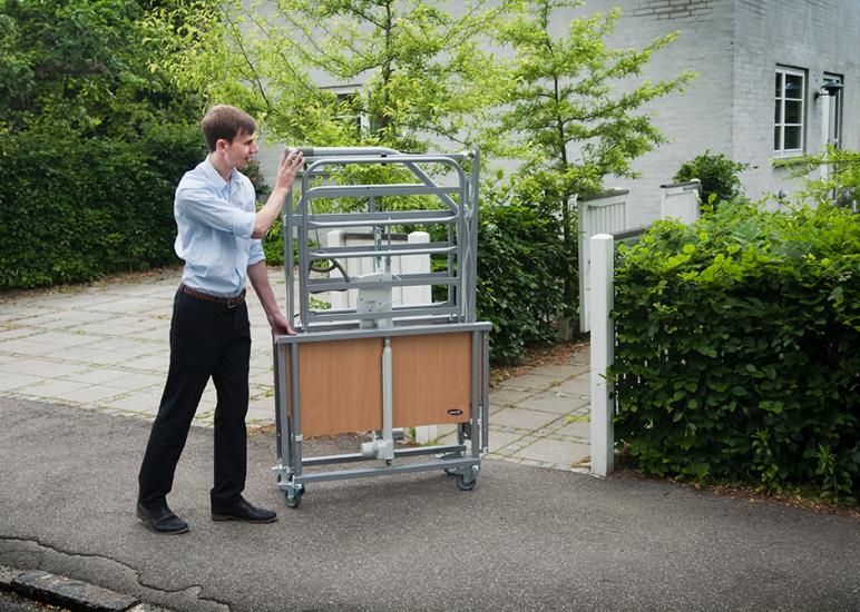 [🔥โปรสุดคุ้ม] เตียงไฟฟ้า 4 ฟังก์ชัน Invacare รุ่น Medley Ergo Super-low Bed ปรับต่ำพิเศษ พับเก็บได้ รับประกันศูนย์ไทย 6 ปี