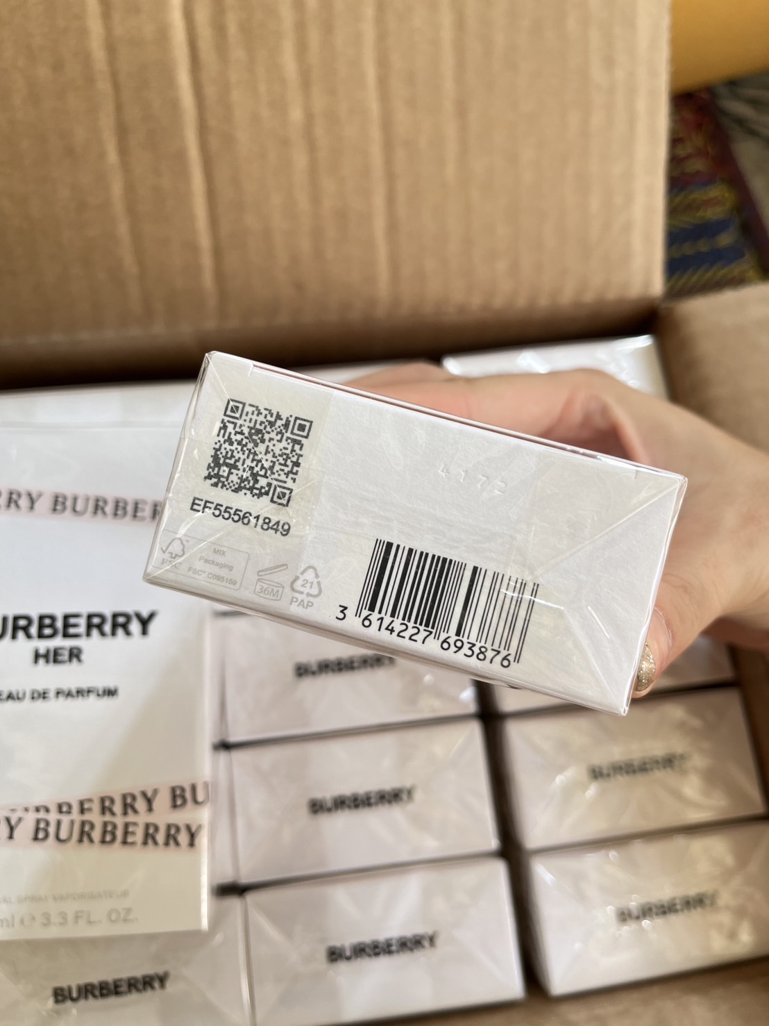 Burberry Her Eau De Parfum 100ml. น้ำหอมกลิ่นฟรุตตี้ฟลอรัล