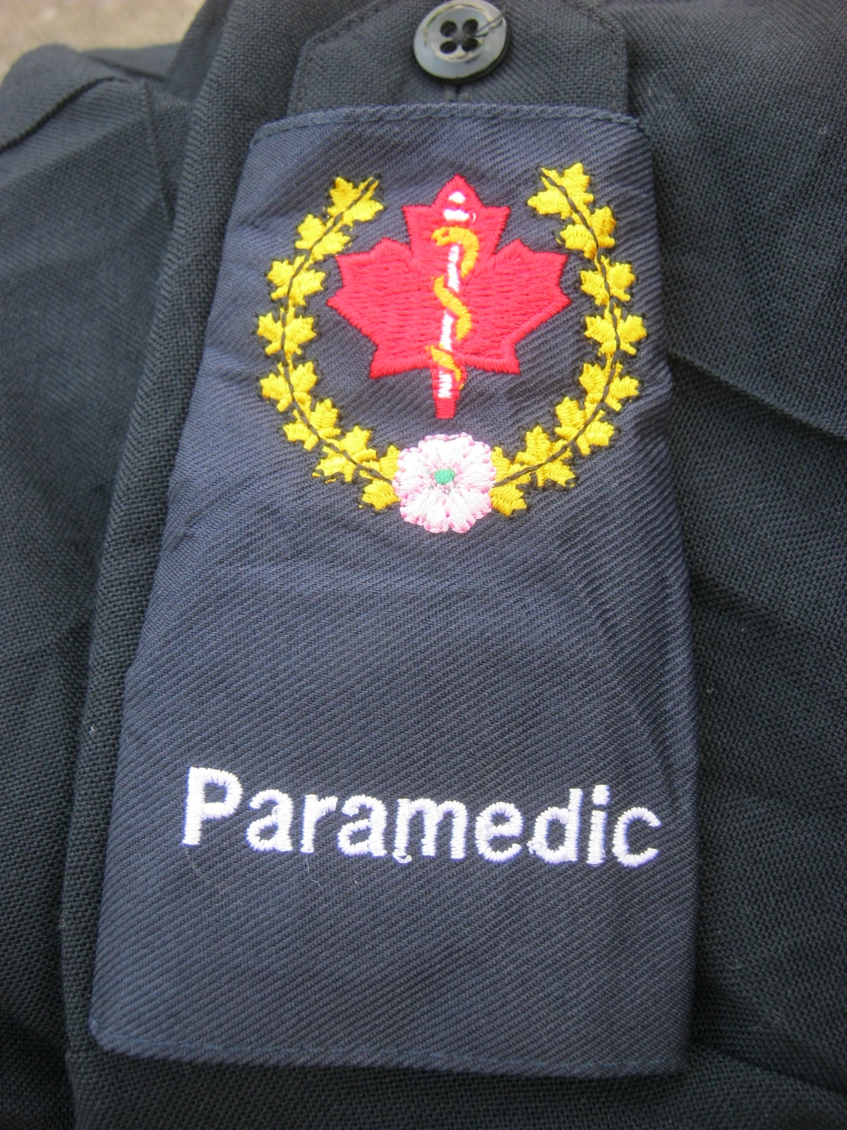 เสื้อ paramedic แคนนาดา