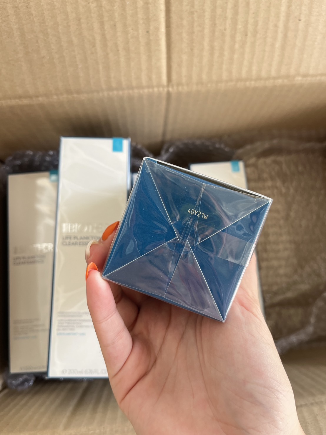 Biotherm Life Plankton Clear Essence 200ml. น้ำตบแพลงก์ตอนสูตรใหม่ สูตรกลางวัน ของหิ้วตปท.