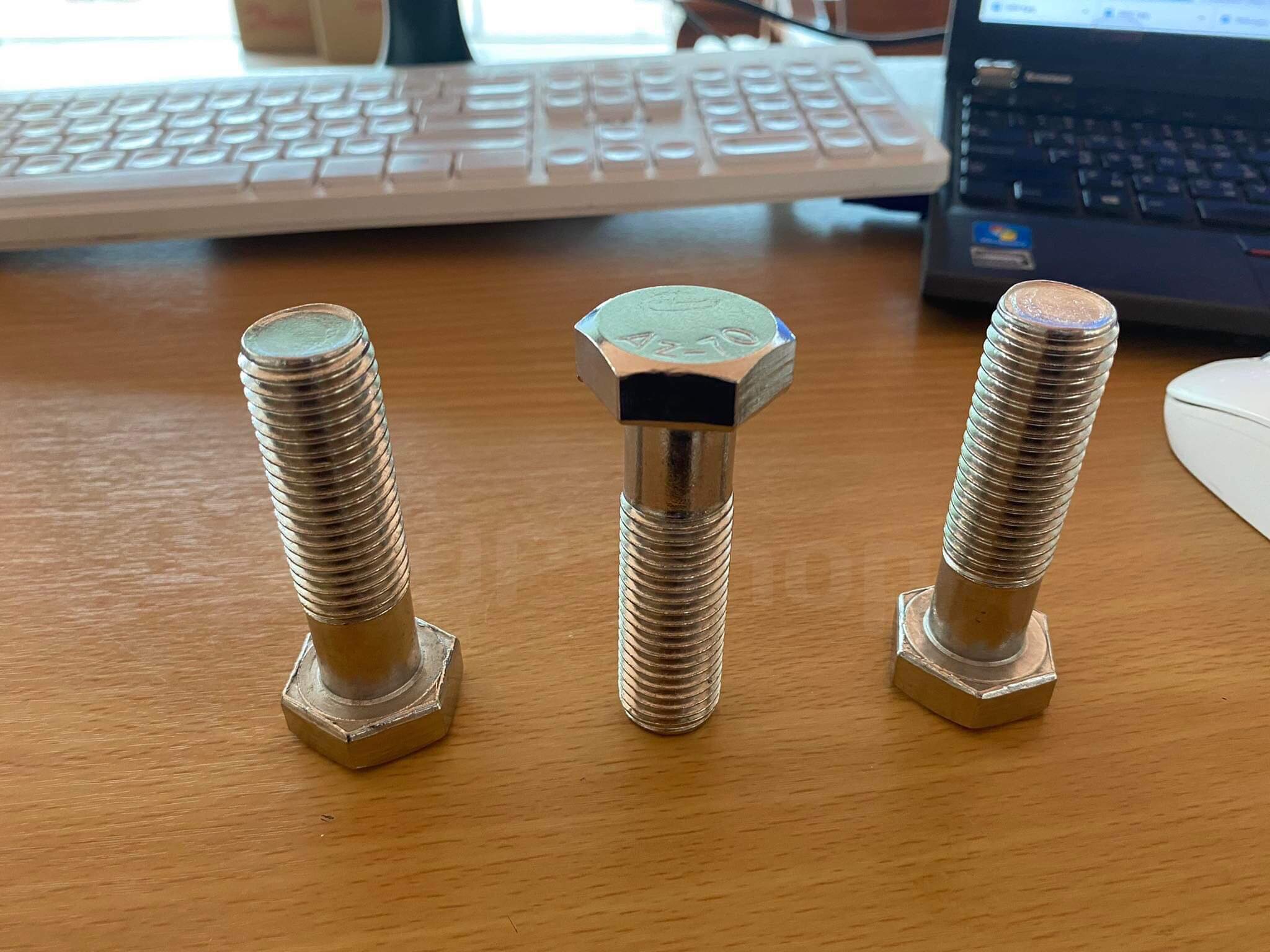 น็อตสแตนเลส201 สกรูหกเหลี่ยม ขนาดM20 น็อตสแตนเลสM20*70มม ราคา/ตัว . #2070