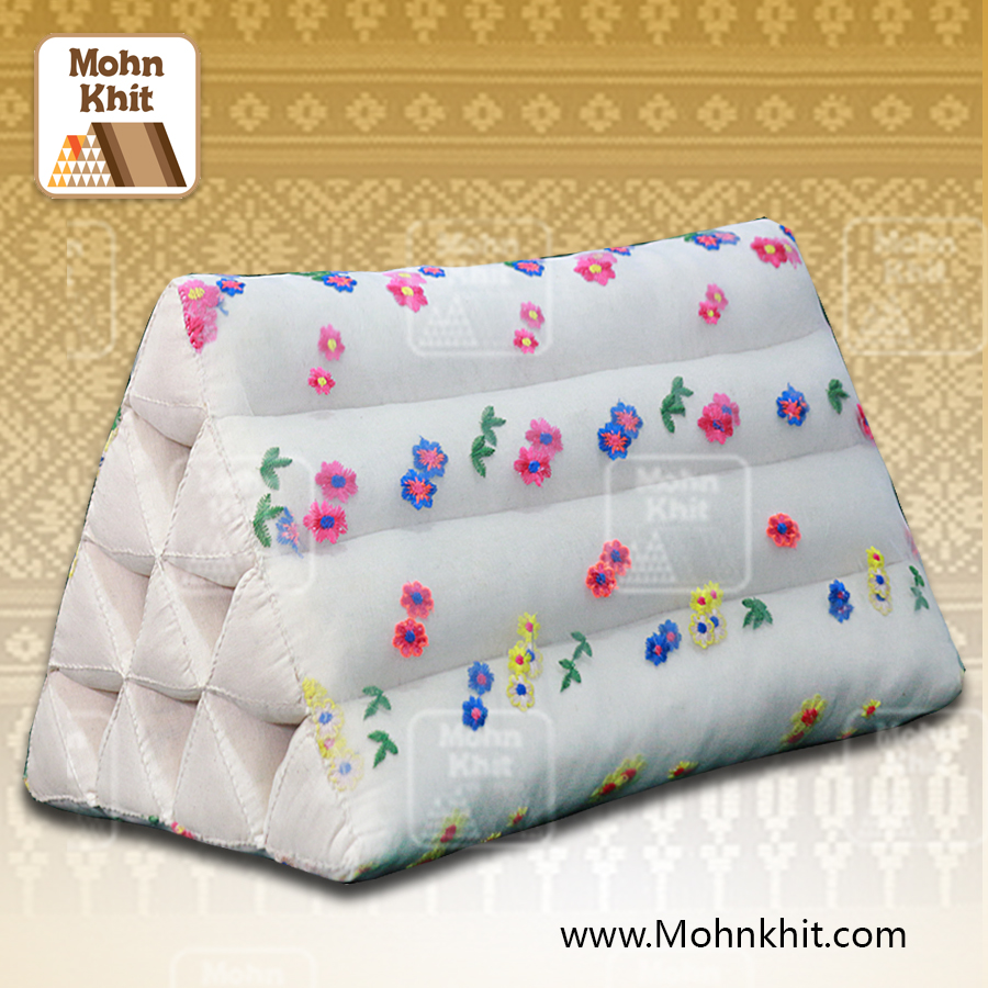 หมอนสามเหลี่ยม10ช่องลายปักดอกไม้ 50x28x30Cm Tri-angle kapok 100%Traditional Floor Cushions 10 holes.