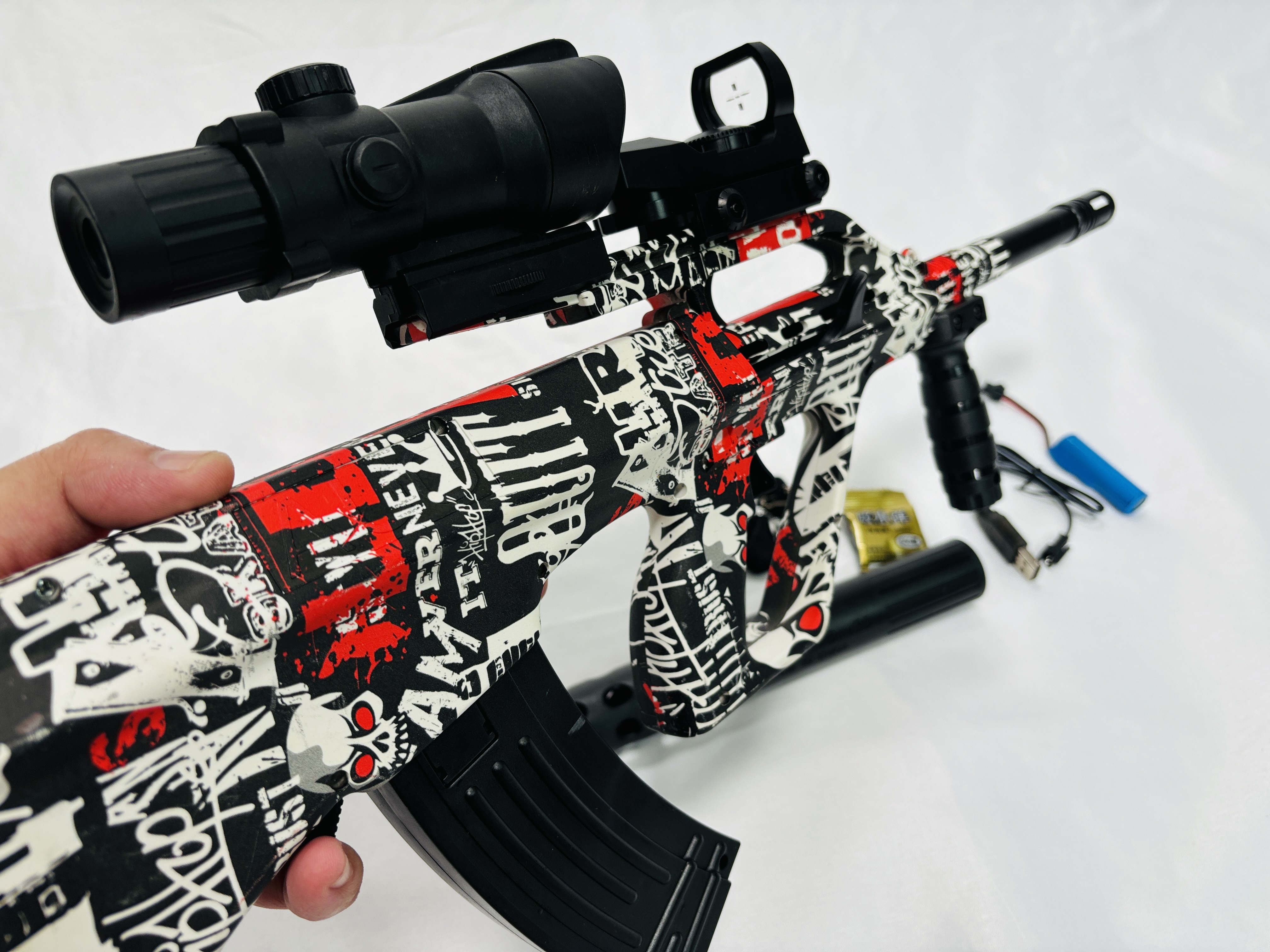 ปืนเจลไฟฟ้า รุ่น AUG ระบบยิงรัวแบบไฟฟ้า(แถมกระสุนเจล 10000 นัด)