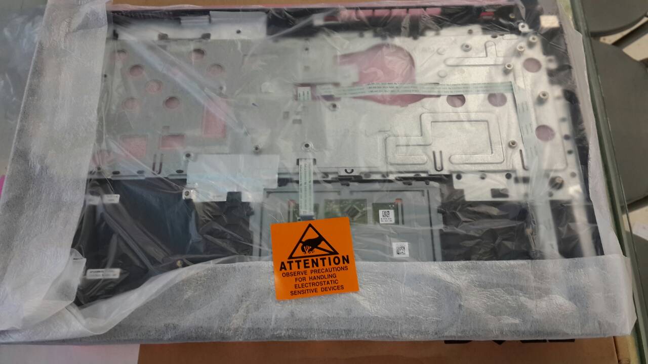 บอดี้ บน Body Plamress Dell Inspiron 15 5000 series 5547 5548 ของแท้รับประกันศูนย์ Dell Thailand On-site Service