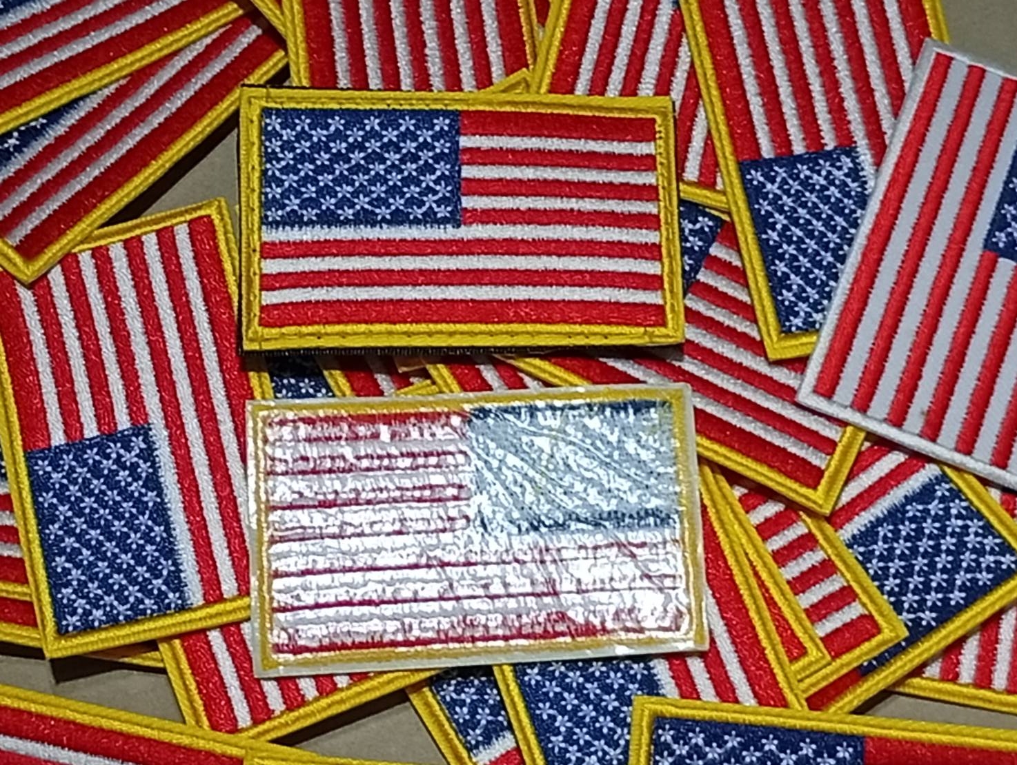 อาร์ม ธงสหรัฐ ธงสหรัฐขอบเหลือง