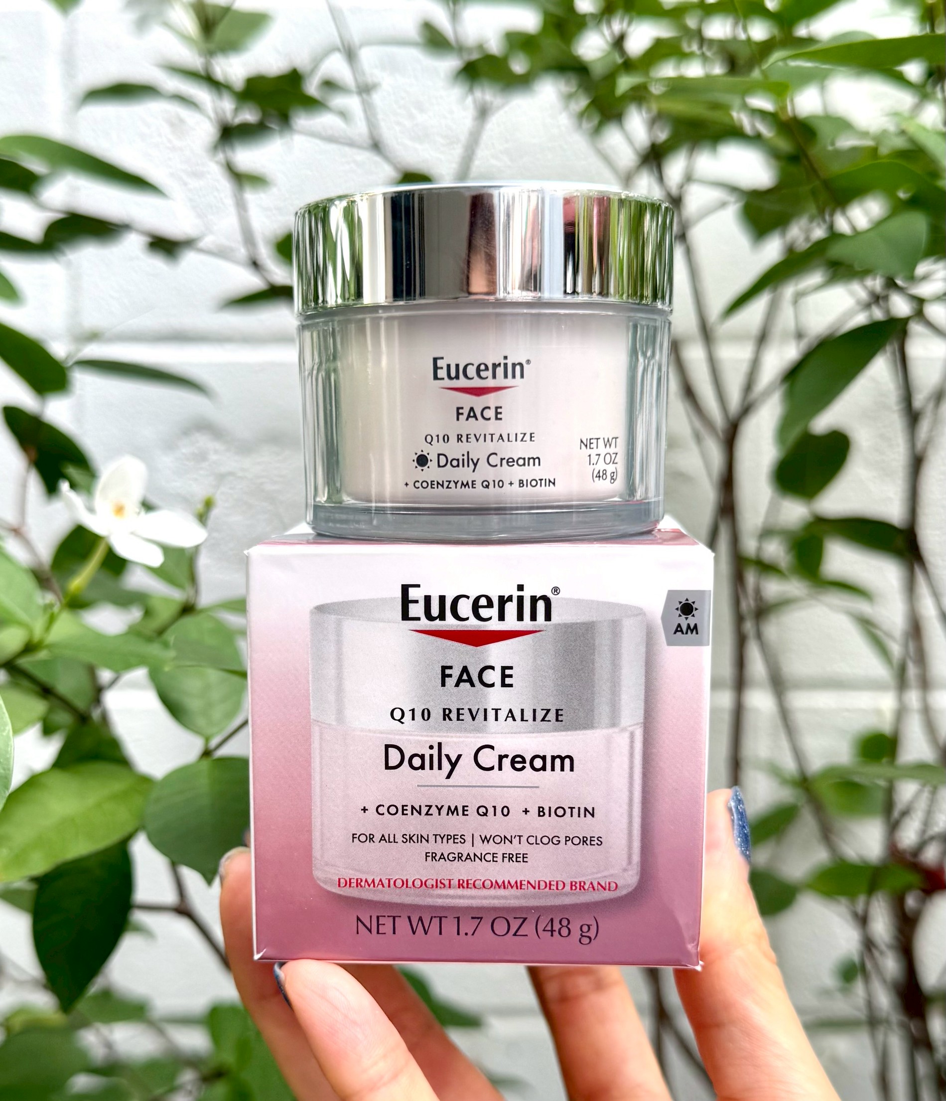 Eucerin Q10 Anti-Wrinkle Face Creme 48g. ครีมเพิ่มความชุ่มชื้นต่อต้านริ้วรอยสำหรับผิวแห้งและผิวบอบบาง