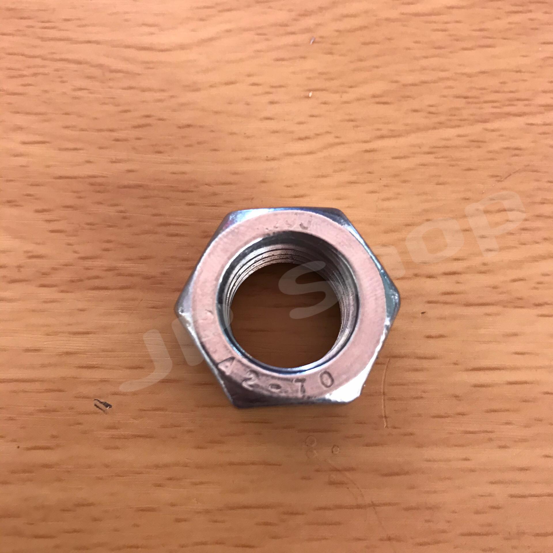 น็อตสแตนเลส 201 M16 ยาว50มม. #16500