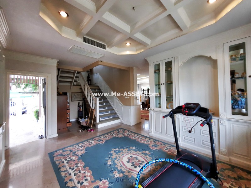 ขายบ้านเดี่ยว ม.นันทวัน วงแหวน-รัตนาธิเบศร์ ถ.ตลิ่งชัน-สุพรรณบุรี ต.เสาธงหิน อ.บางใหญ่ นนทบุรี ต้นโครงการ ติดสวนสาธารณะ หน้าบ้านไม่ชนใคร / พื้นที่ 2 ชั้น 146.7 ตารางวา