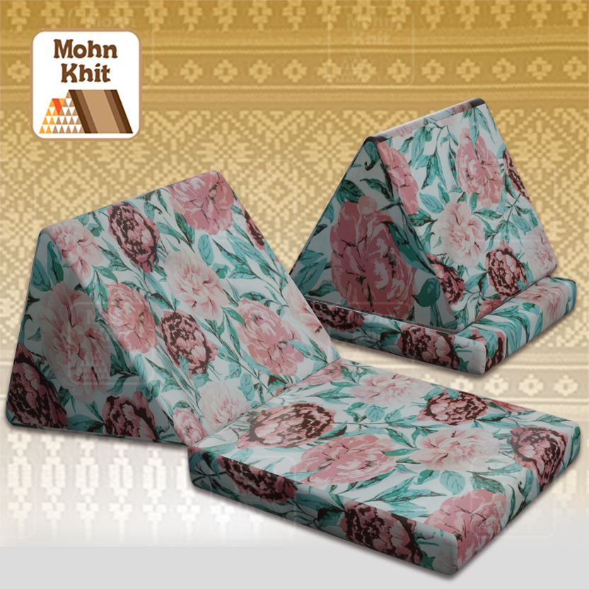 หมอนสามเหลี่ยม 15 ช่องติดเบาะ1 พับ ปลอกสวมซิป 57cmx76cmx36 cm Triangle Khit Thai Floor Cushions Traditional handmade 15 holes with 1 part of mattress.