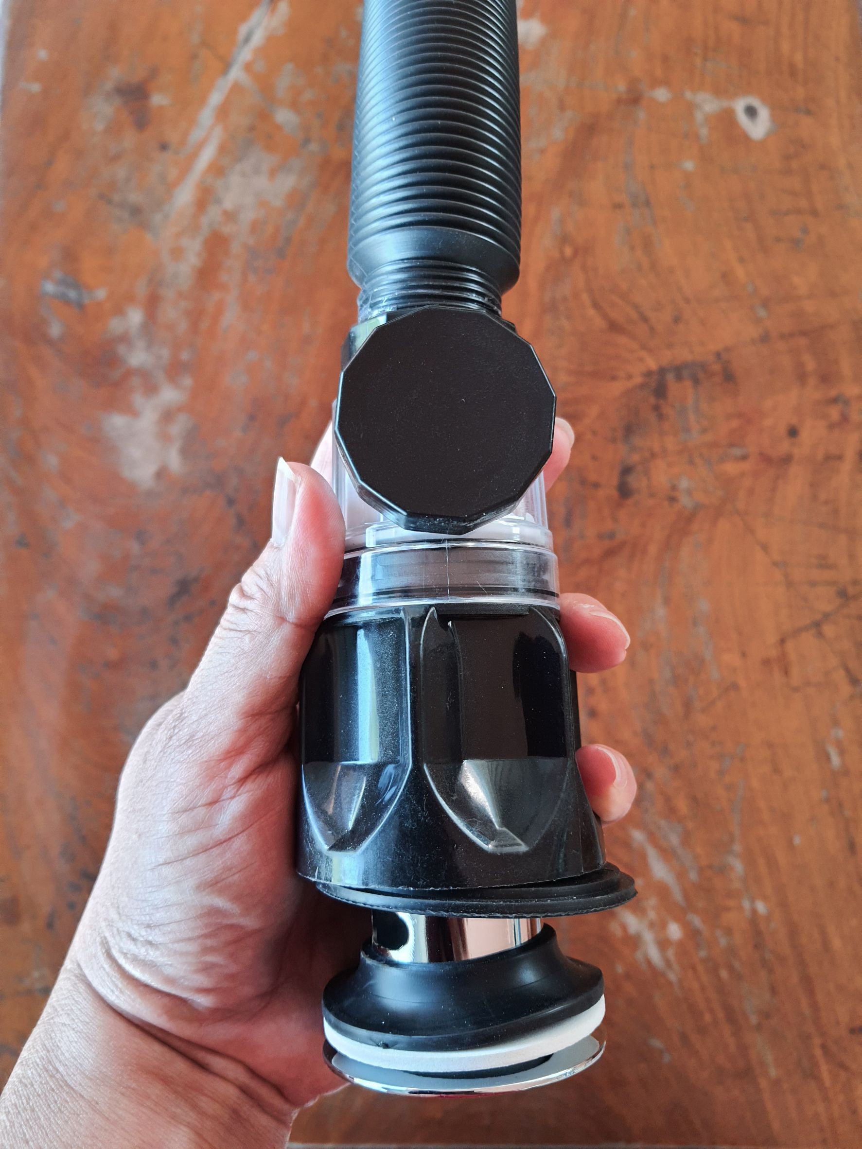 ท่อน้ำทิ้งเอนกประสงค์ ท่อย่นสีดำปรับระดับ ใช้ได้ทั้งอ่างซิงค์และอ่างล้างหน้า กันกลิ่น กันแมลง #14901