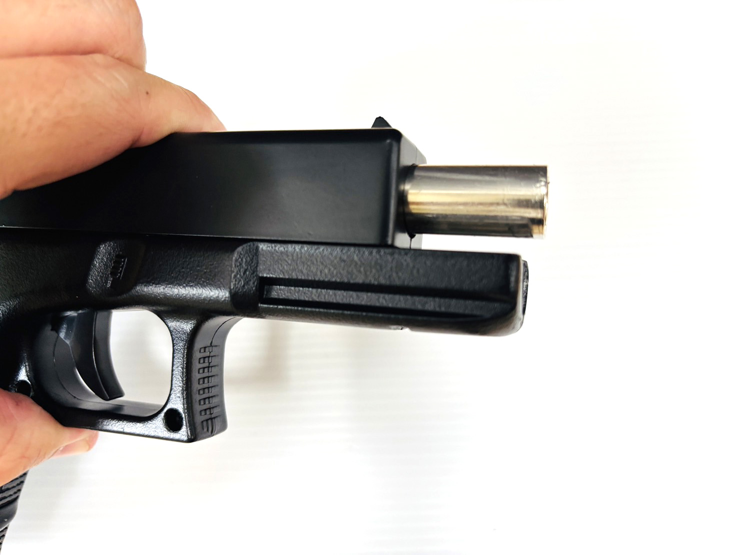 ปืนอัดลมสั้น รุ่น Glock17 โลหะ ระบบชักยิงทีละนัด