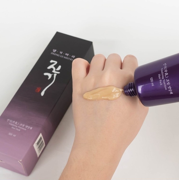 Daeng Gi Meo Ri Vitalizing Nutrition Hair Pack 120ml. (1หลอด)