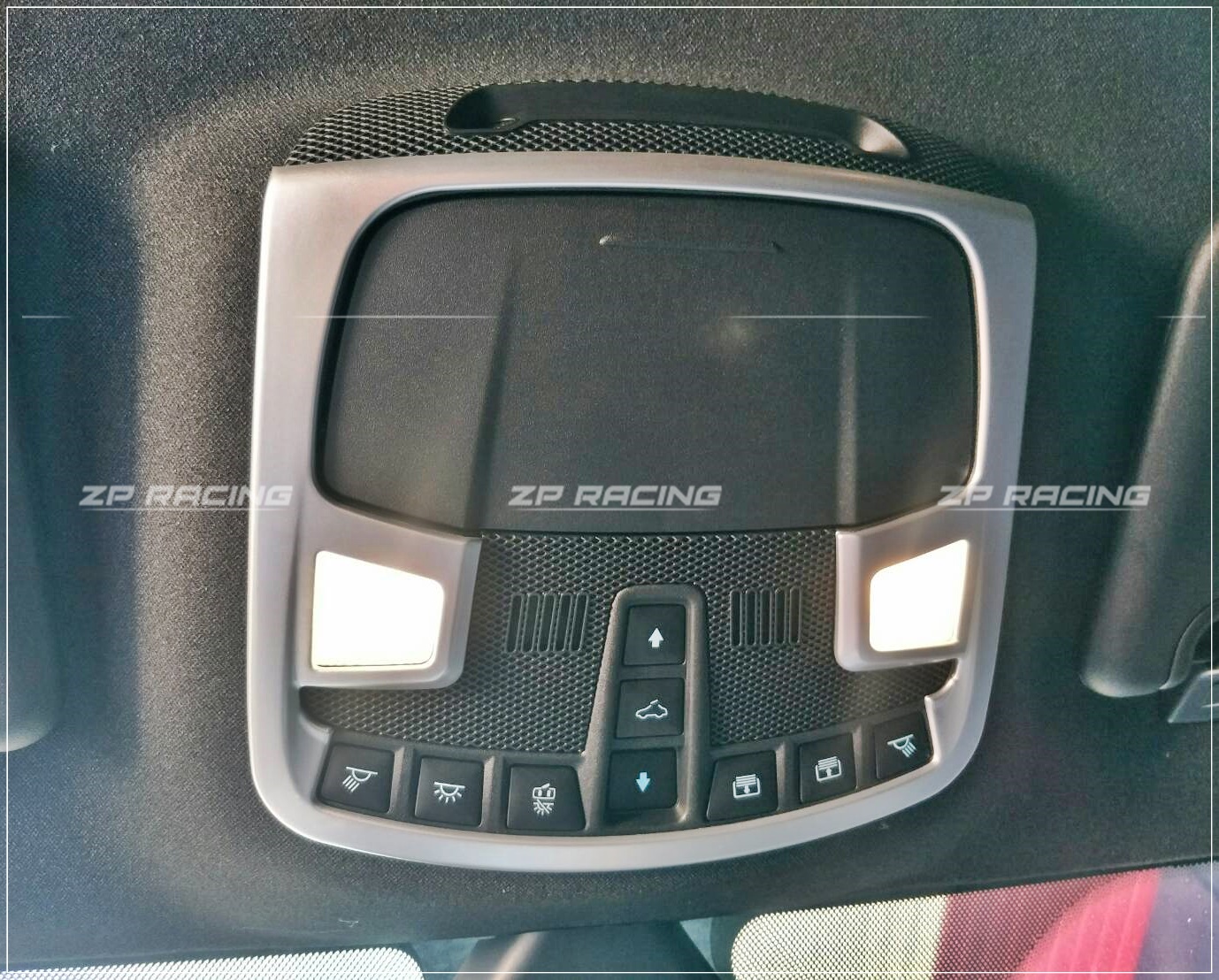 ครอบช่องเก็บแว่นตา