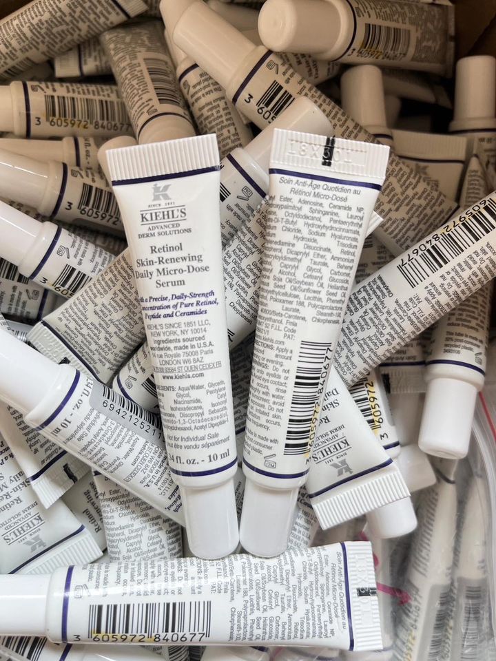 ขนาดทดลอง Kiehl's Retinol Skin Renewing Daily Micro Dose Serum 10ml. (1หลอด)