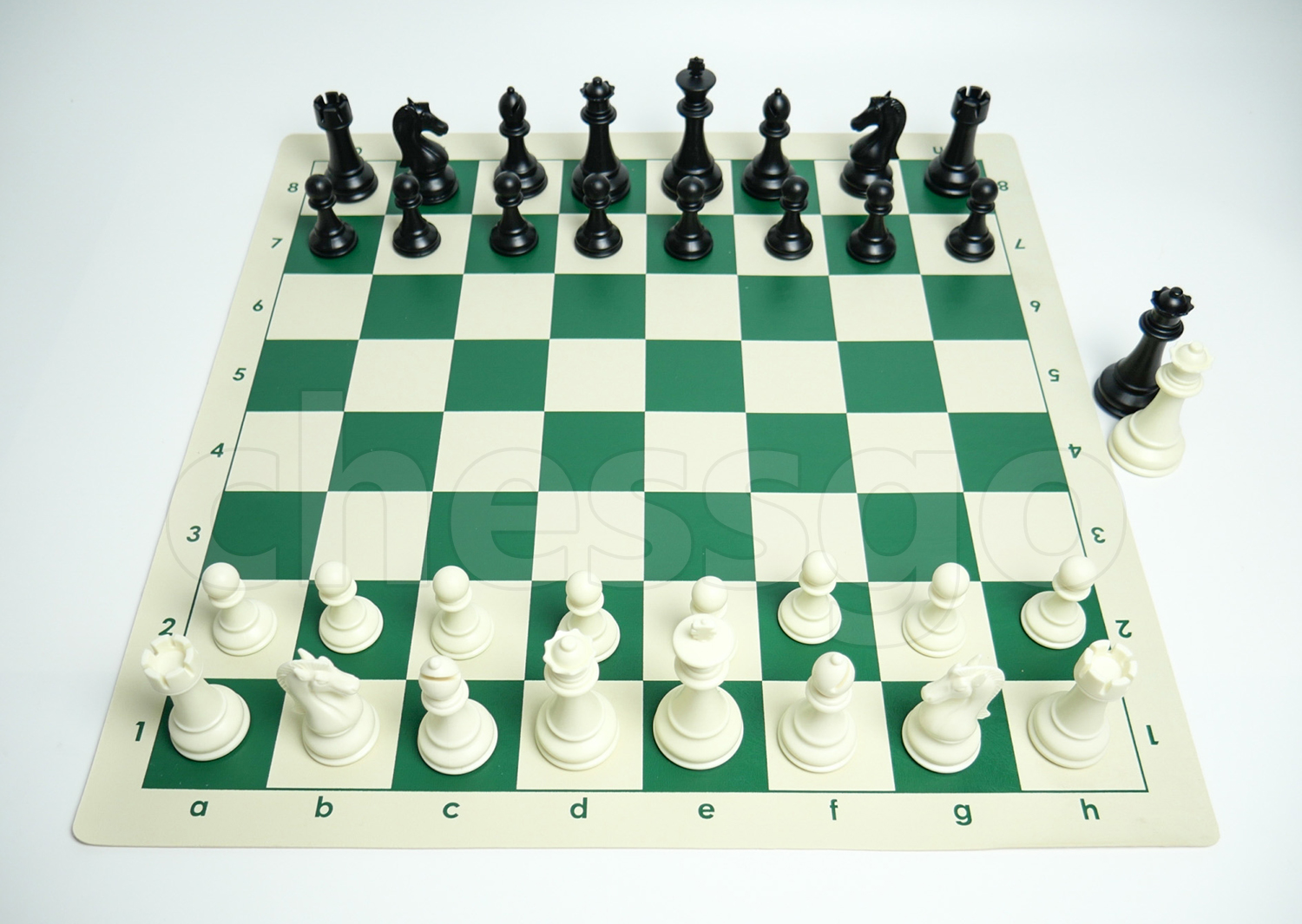 ชุดหมากรุกสากล Candidates Chess Set (ตัวหมากรุก+ไวนิล)