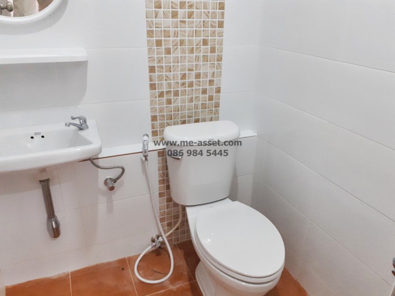 ขายและเช่า ทาวน์โฮม ถ.เพชรเกษม 67/1 แขวงหลักสอง เขตบางแค กรุงเทพ / พื้นที่ 3 ชั้น 20 ตารางวา