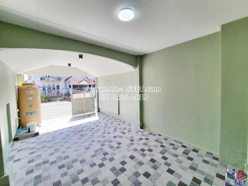 ขายทาวน์เฮ้าส์ รีโนเวทใหม่ ย่าน คูคต ลำลูกกา คลอง2 ปทุมธานี : บุศรินทร์ 2 : 2 ชั้น 21.2 ตารางวา