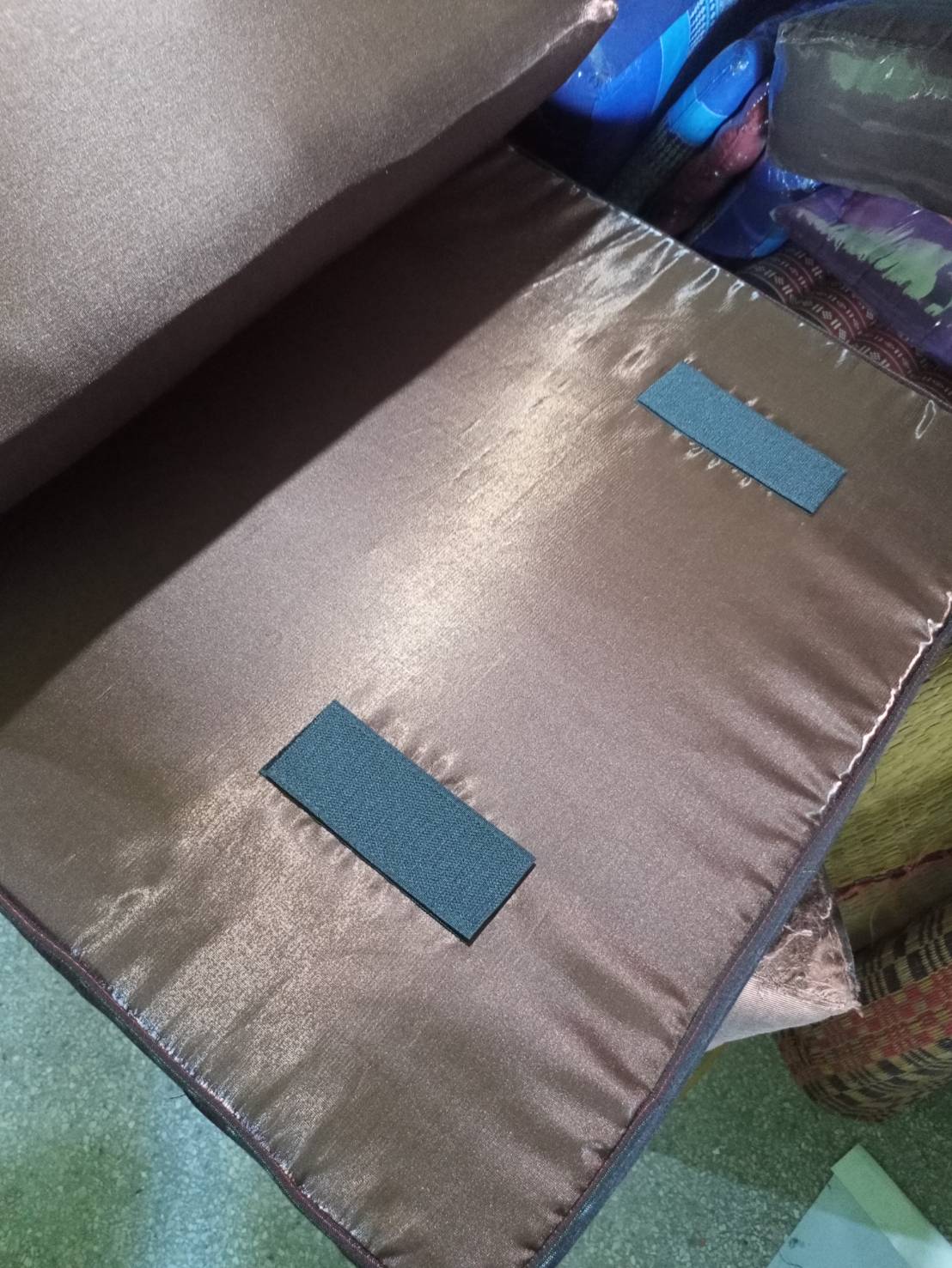 หมอนสามเหลี่ยม 15ช่องติดเบาะ3พับเสริมฐาน2ชั้น 60cmx180cmx56 cm// Triangle Thai Floor Cushions Traditional.