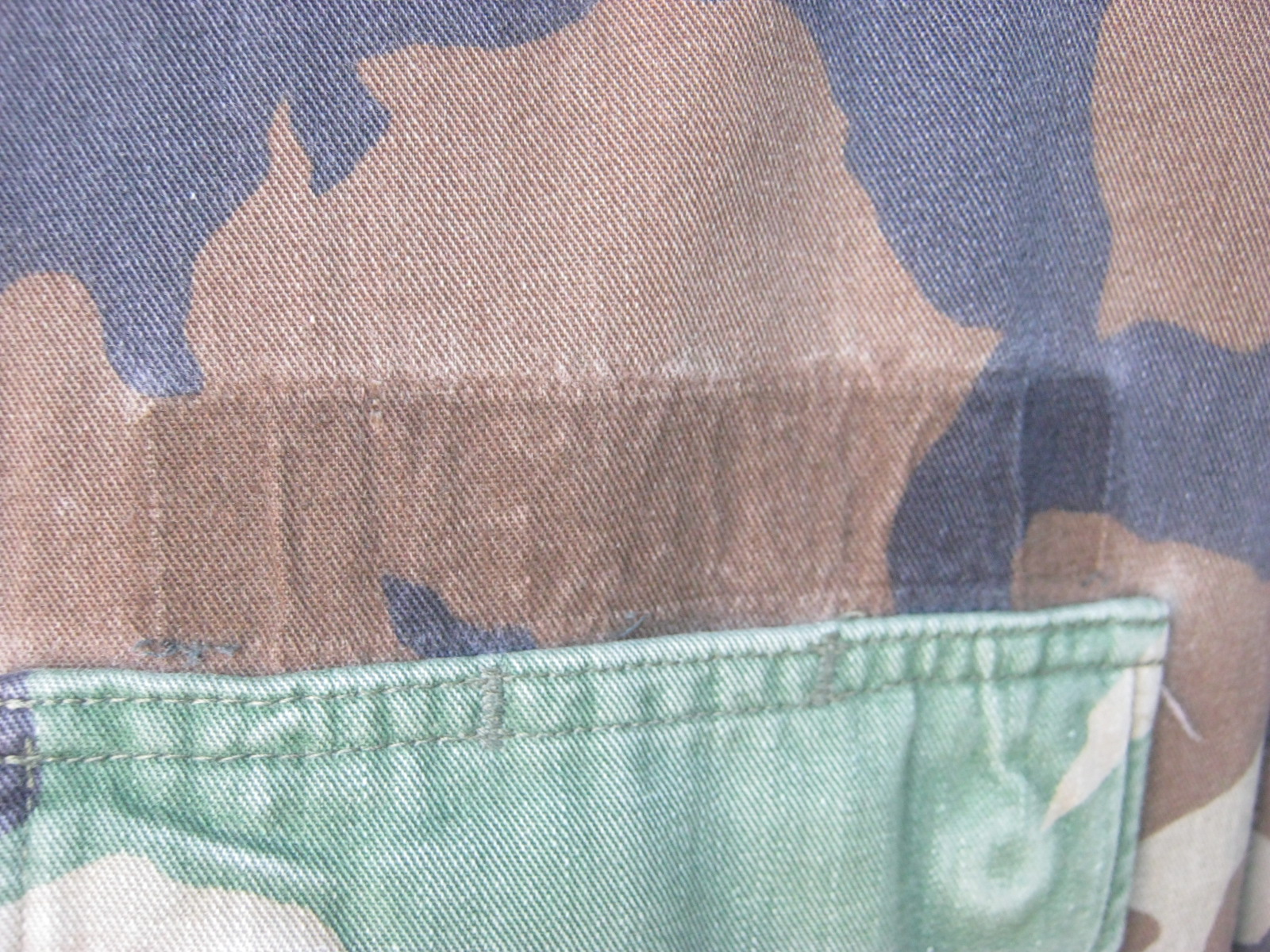 ลายพราง woodland ผ้าฝ้ายผสม Medium Regular