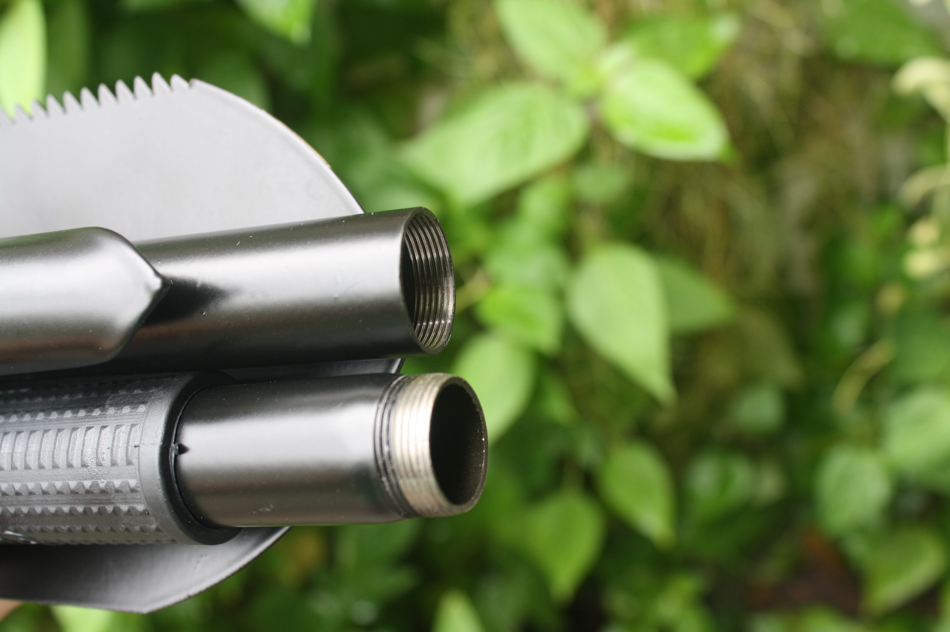 พลั่วเดินป่า