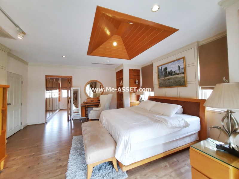 ขายบ้านเดี่ยว ม.นันทวัน วงแหวน-รัตนาธิเบศร์ ถ.ตลิ่งชัน-สุพรรณบุรี ต.เสาธงหิน อ.บางใหญ่ นนทบุรี ต้นโครงการ ตรงข้ามสวนสาธารณะ / พื้นที่ 2 ชั้น 138 ตารางวา