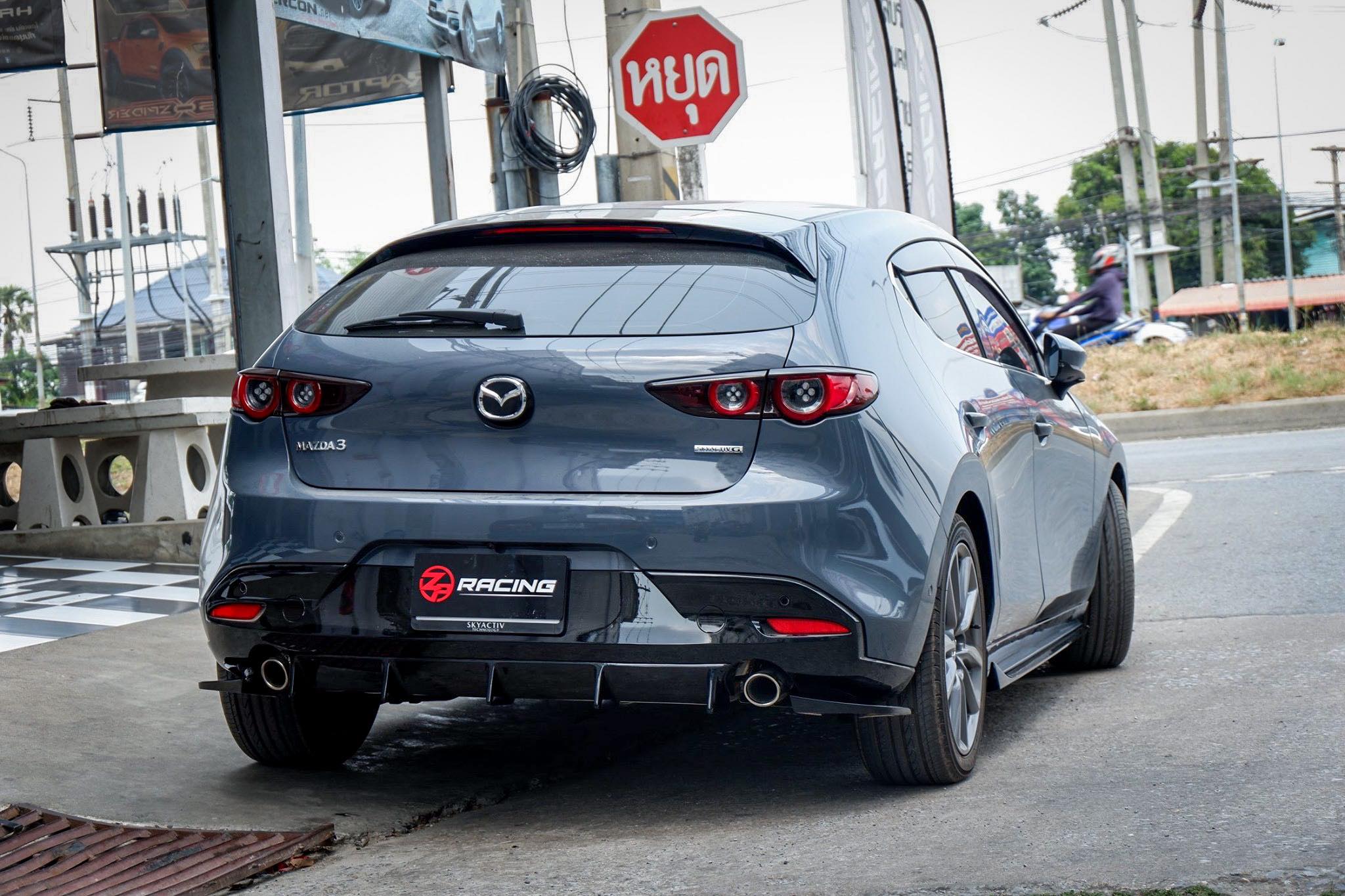 ชุดแต่ง Mazda 3 AZC Fastback