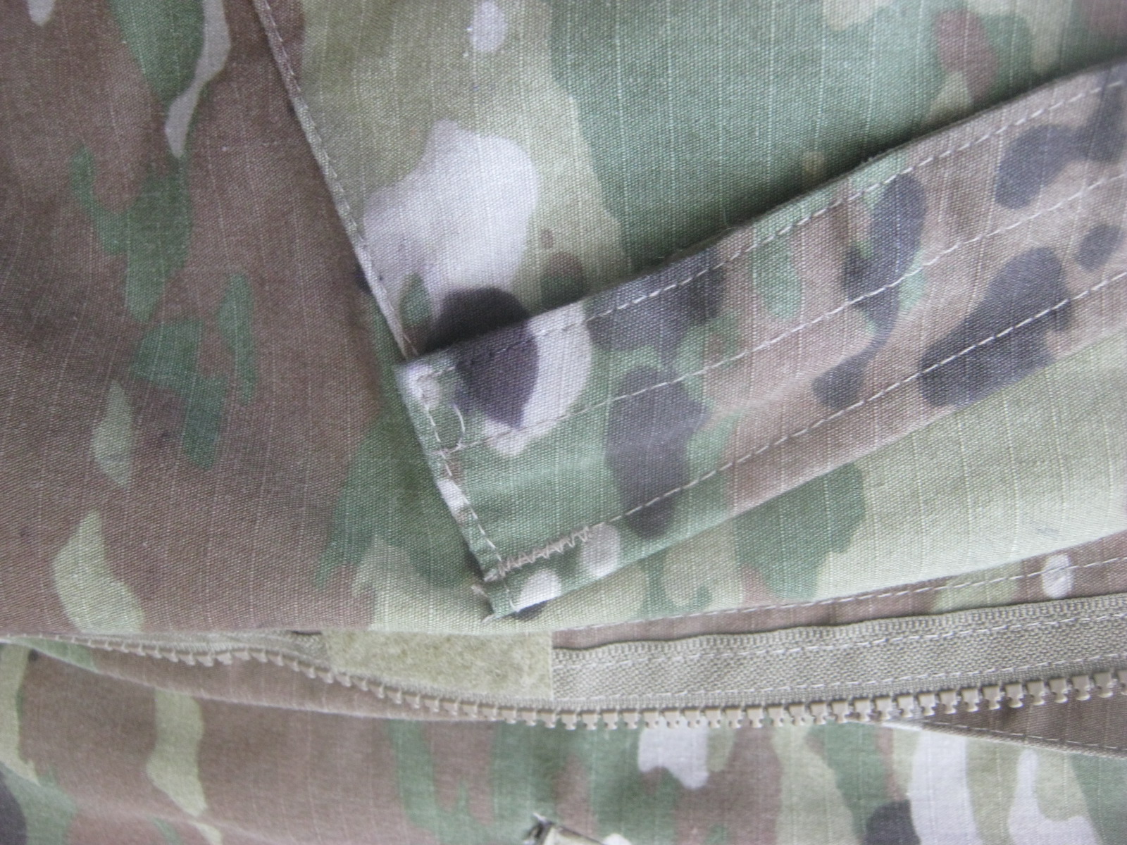 เสื้อทหารสหรัฐ ลาย Scorpion W2 Small short