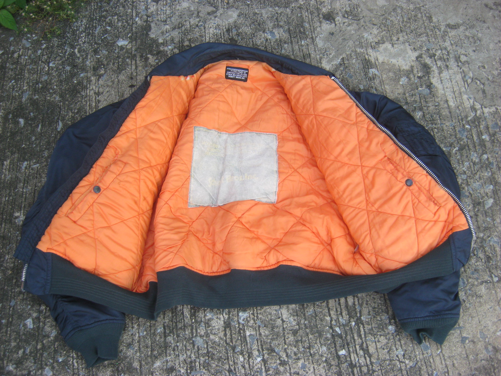 เสื้อนักบิน แฟชั่น CWU-R USA