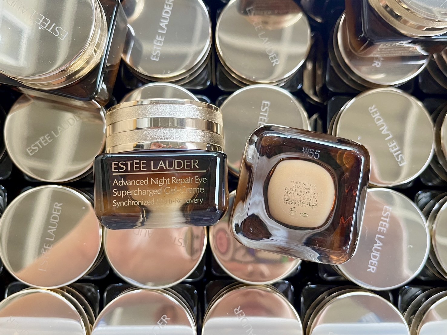 รุ่นไม่มีกล่อง Estee Lauder Advanced Night Repair Eye Supercharged Gel-Creme 15ml. ของแท้ (1กระปุก)