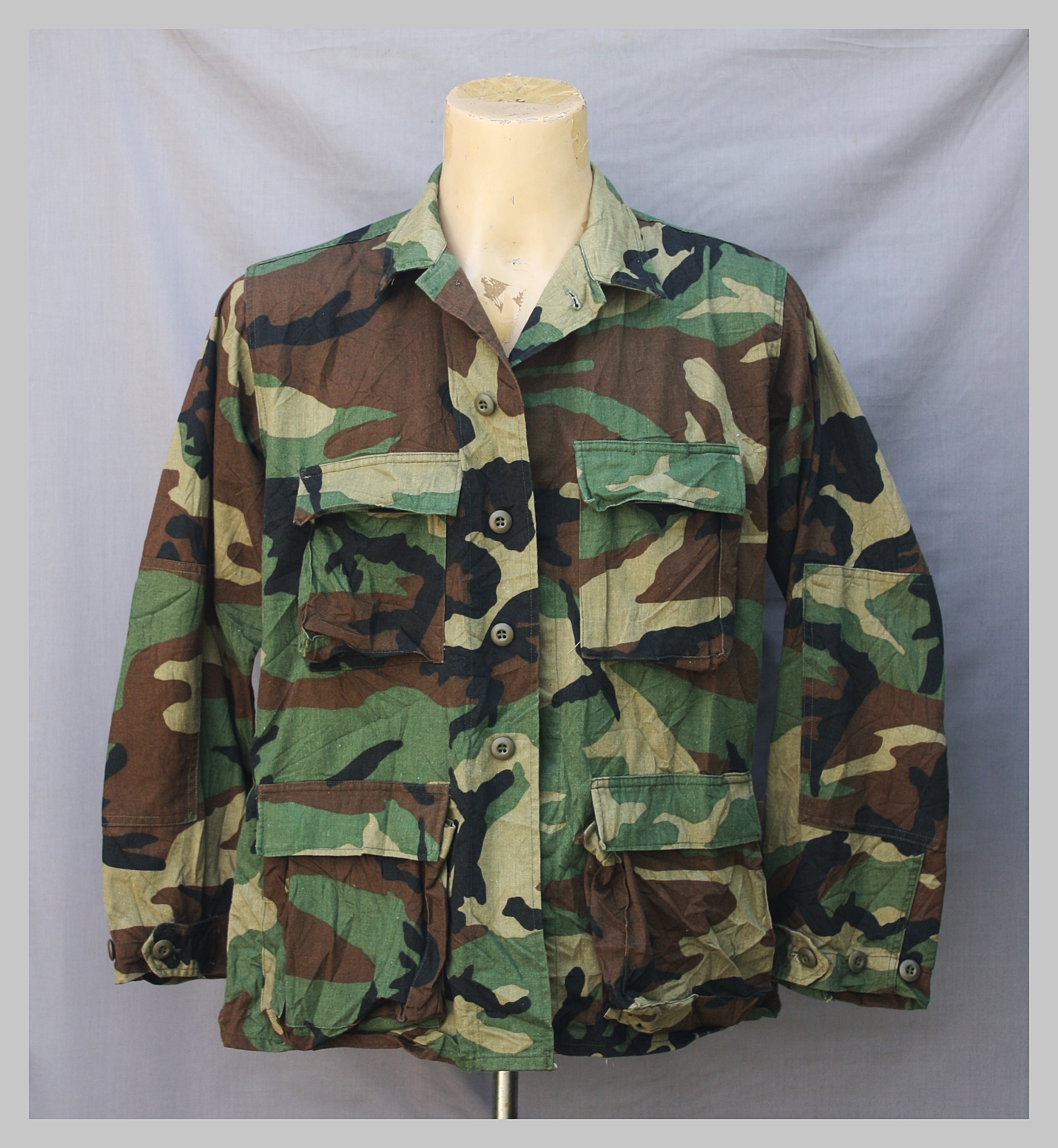 เสื้อทหารสหรัฐ M81 DBU ลาย woodland