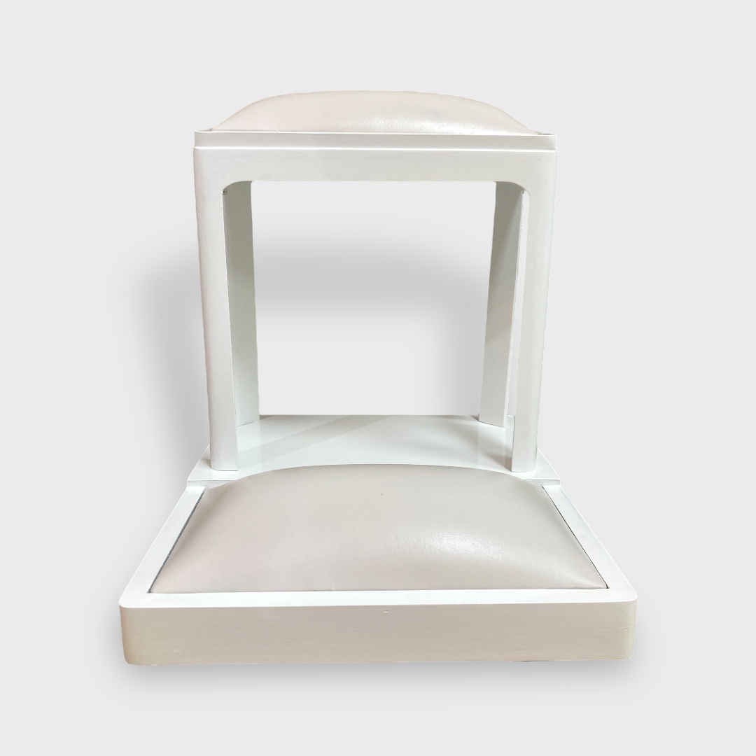 โต๊ะกราบคุกเข่า โมเดิร์น สีขาว