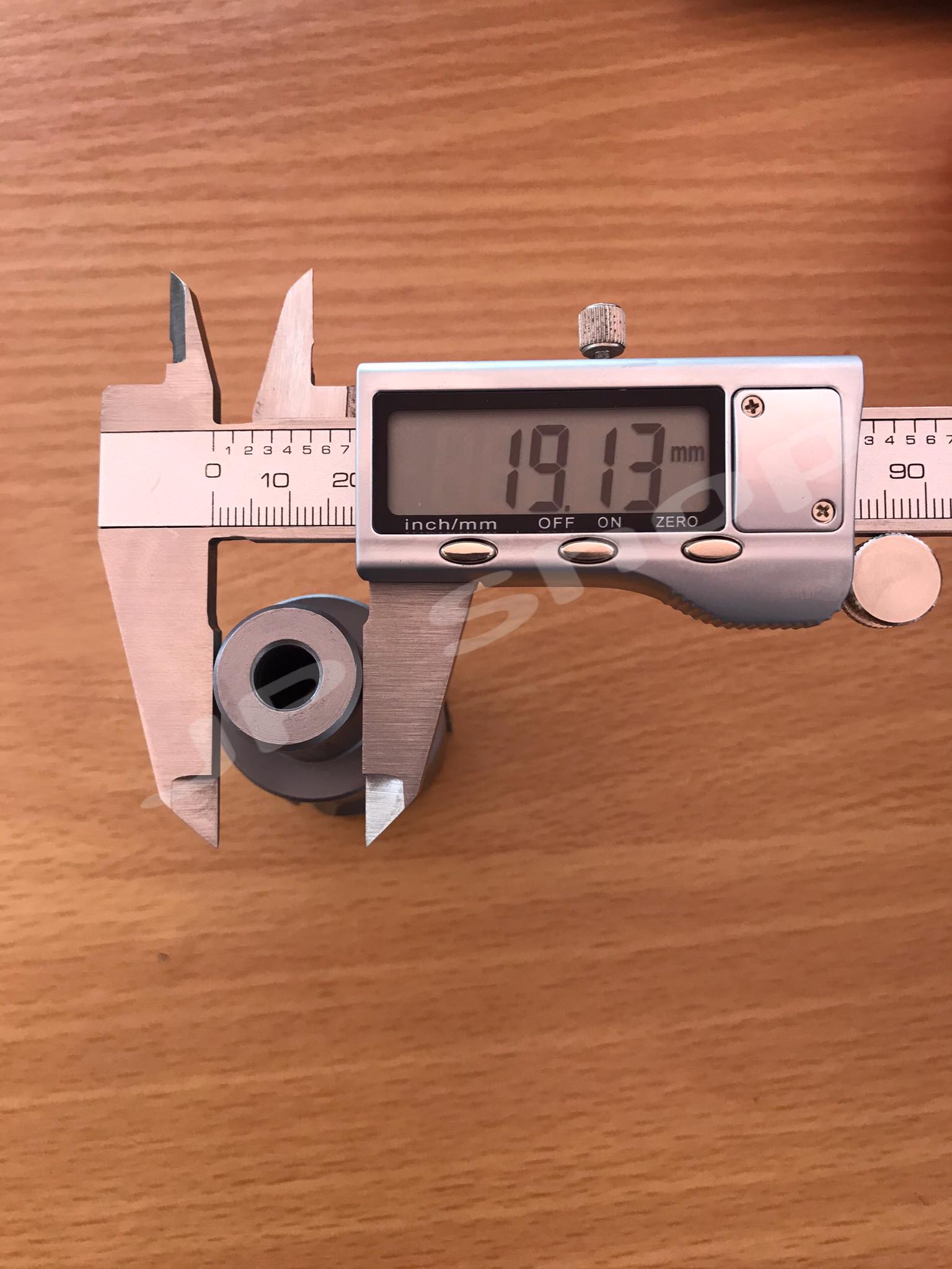 ดอกสว่านเจ็ทบอส แบบโฮลซอว์คาร์ไบสำหรับเจาะเหล็กหนา ด้วยสว่านแม่เหล็กไฟฟ้า ขนาด35*35 มม. #3535