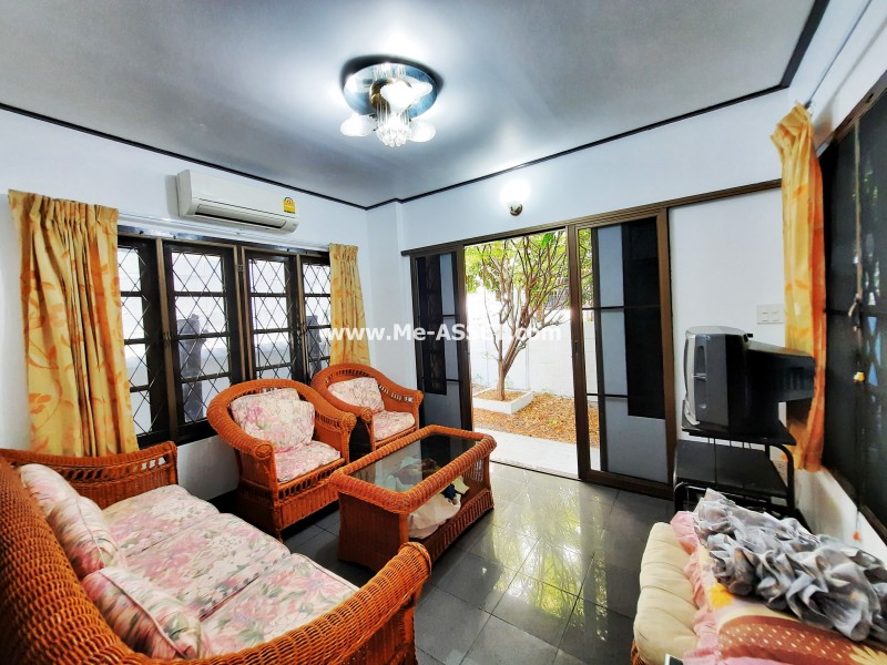 ให้เช่าบ้านเดี่ยว ถ.สุขุมวิท 105 ซ.ลาซาล 37 แขวงบางนา เขตบางนา กรุงเทพ หลังริม / 2 ชั้น 42 ตารางวา