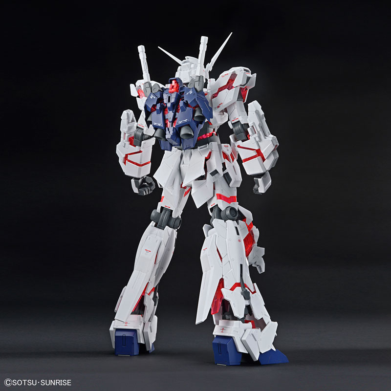 Mega Size Model Unicorn Gundam (Destroy Mode)