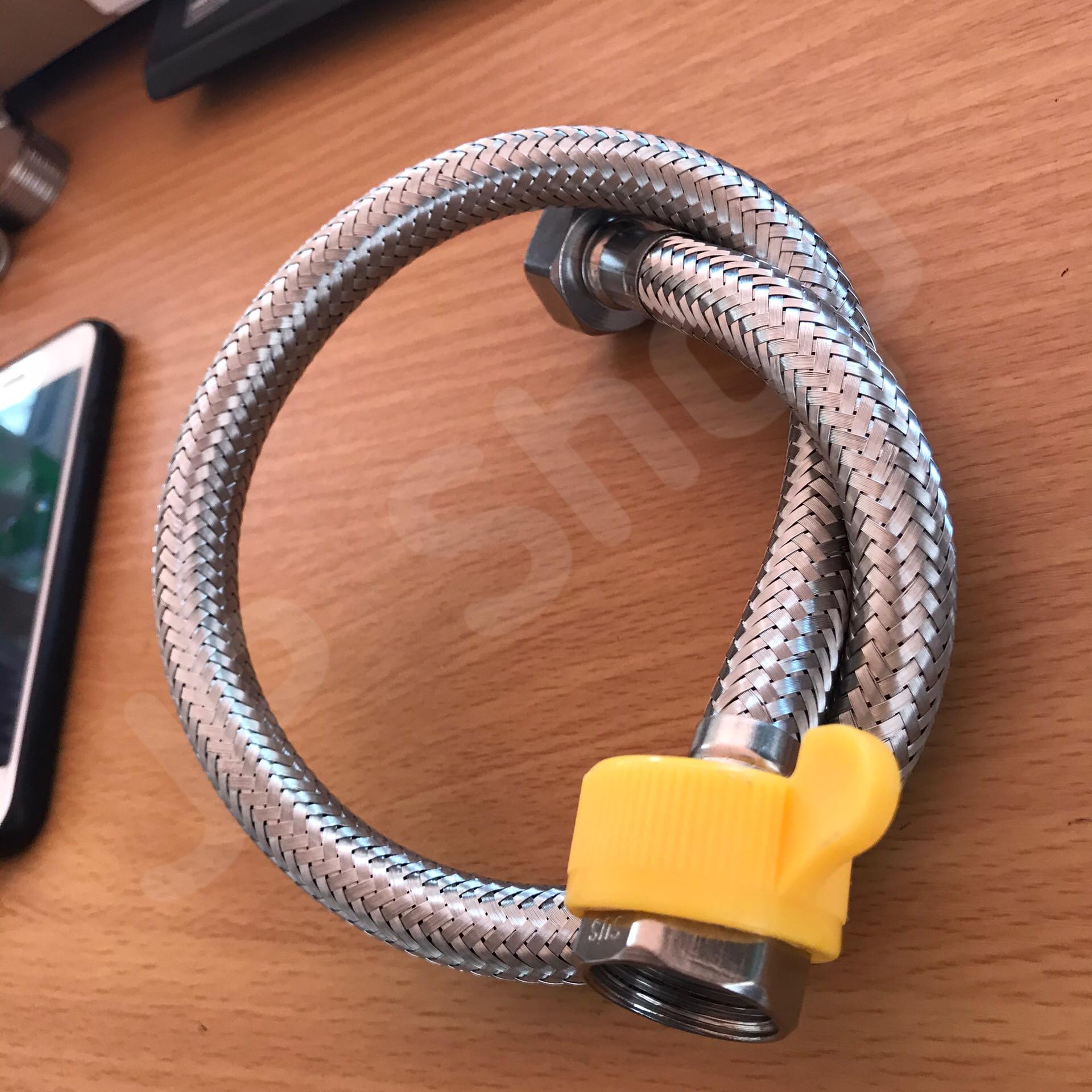 สายน้ำดี ความยาวขนาด 50 ซม. หัวสายสแตนเลส304 เกลียวใน4หุน(1/2") สำหรับต่อน้ำใช้ทั่วไป ห้องน้ำ ห้องครัว #5001