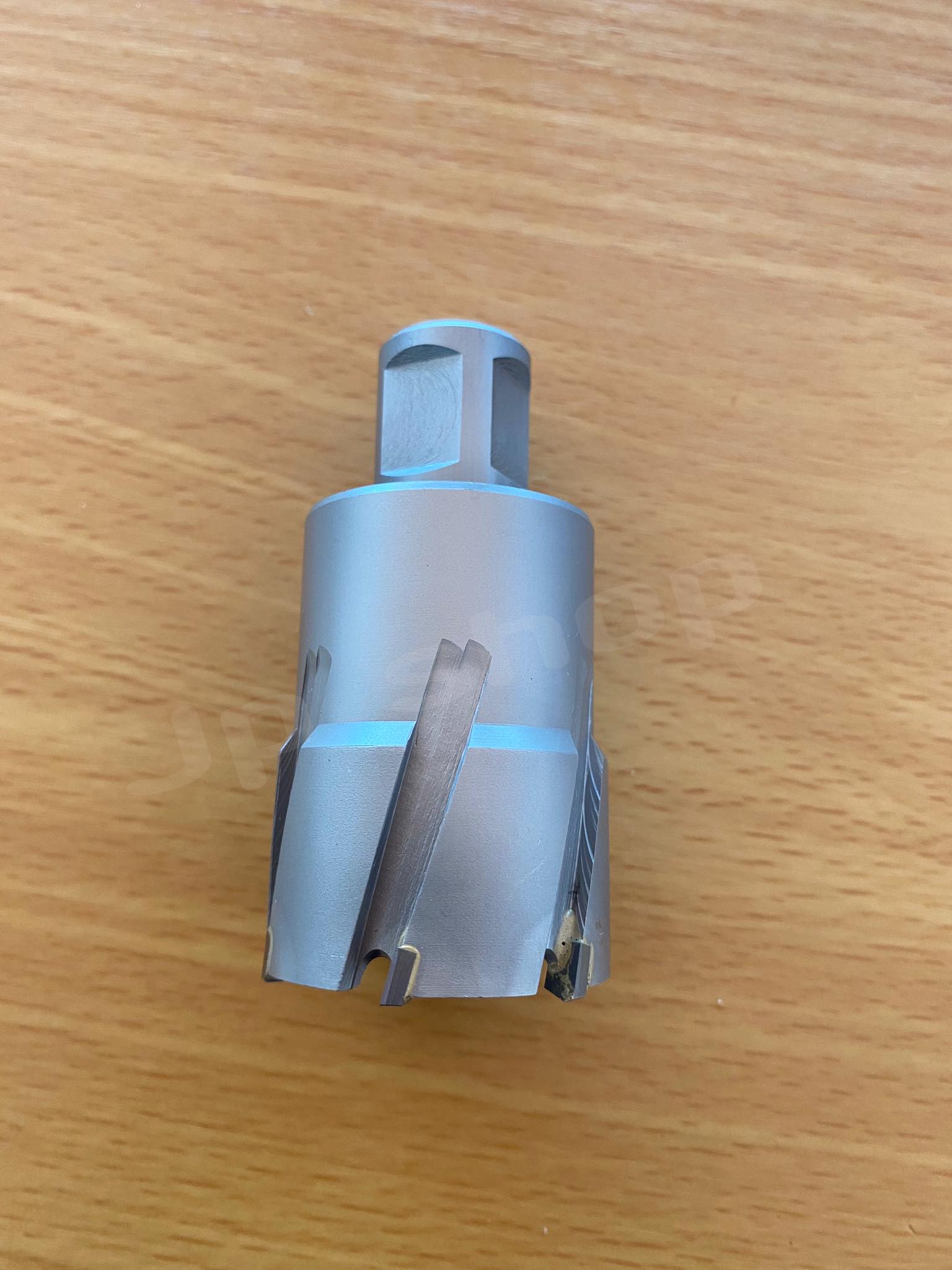 ดอกสว่านเจ็ทบอส แบบโฮลซอว์คาร์ไบสำหรับเจาะเหล็กหนา ด้วยสว่านแม่เหล็กไฟฟ้า ขนาด39*35 #3935