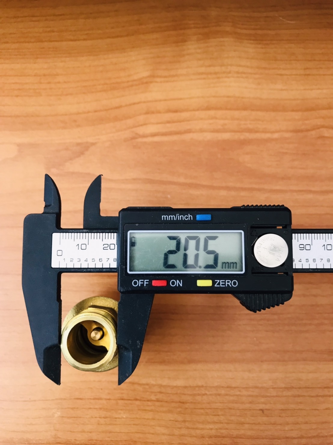 เช็ควาล์วทองเหลือง เกลียวใน-นอก ขนาด 1/2 นิ้ว (น้ำเข้าทางด้านเกลียวใน) Brass Check Valve 1/2" Female-Male Thread (Water inlet, internal thread) #00008