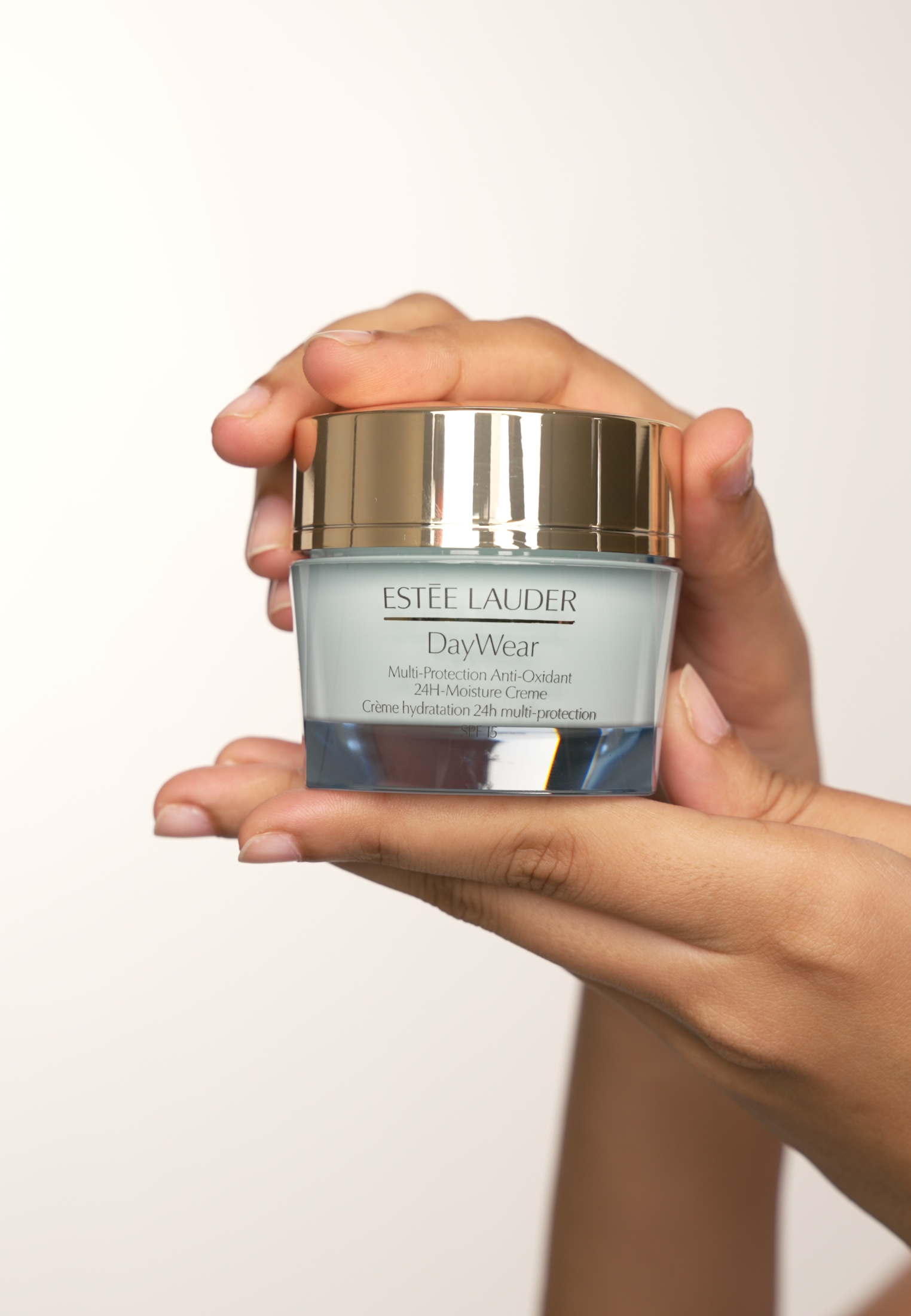 Estee Lauder DayWear Multi-Protection Anti-Oxidant 24-H Moisture Creme, SPF15 ขนาด 15ml. ครีมบำรุงกลางวัน ของแท้ ขนาดทดลอง