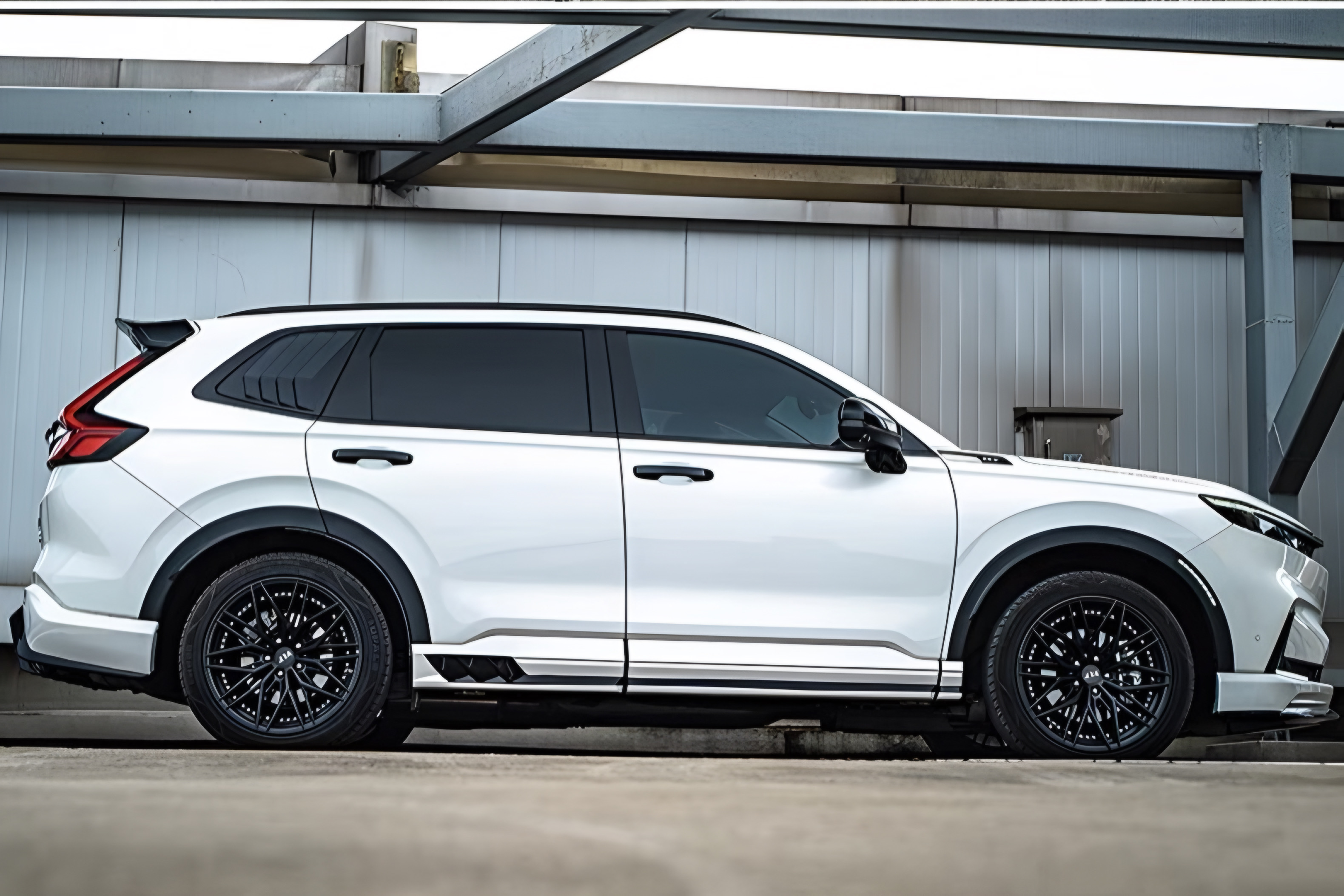 ชุดแต่ง ชุดสเกิร์ต Honda CR-V (G6) 2023-2026 รุ่น AKASAKA