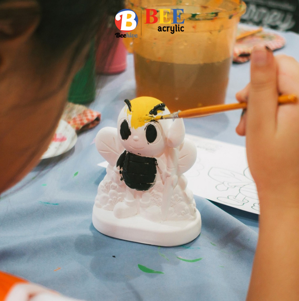 ชุดสีอะคริลิค สีน้ำ BEE 10 มล. 12 ขวด 12 สี